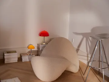 Panthella 250 portabel bordslampa V3 - Original Opal Red - Louis Poulsen