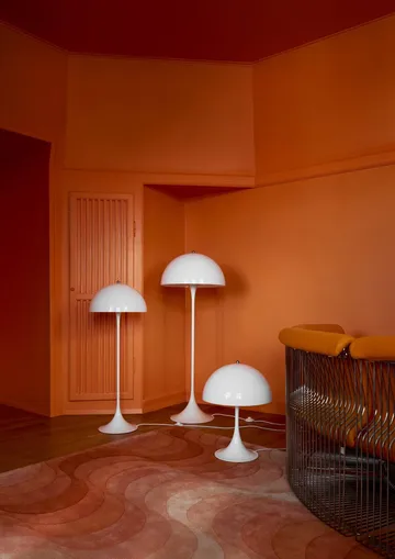 Panthella 500 golvlampa - V3, Opal white - Louis Poulsen