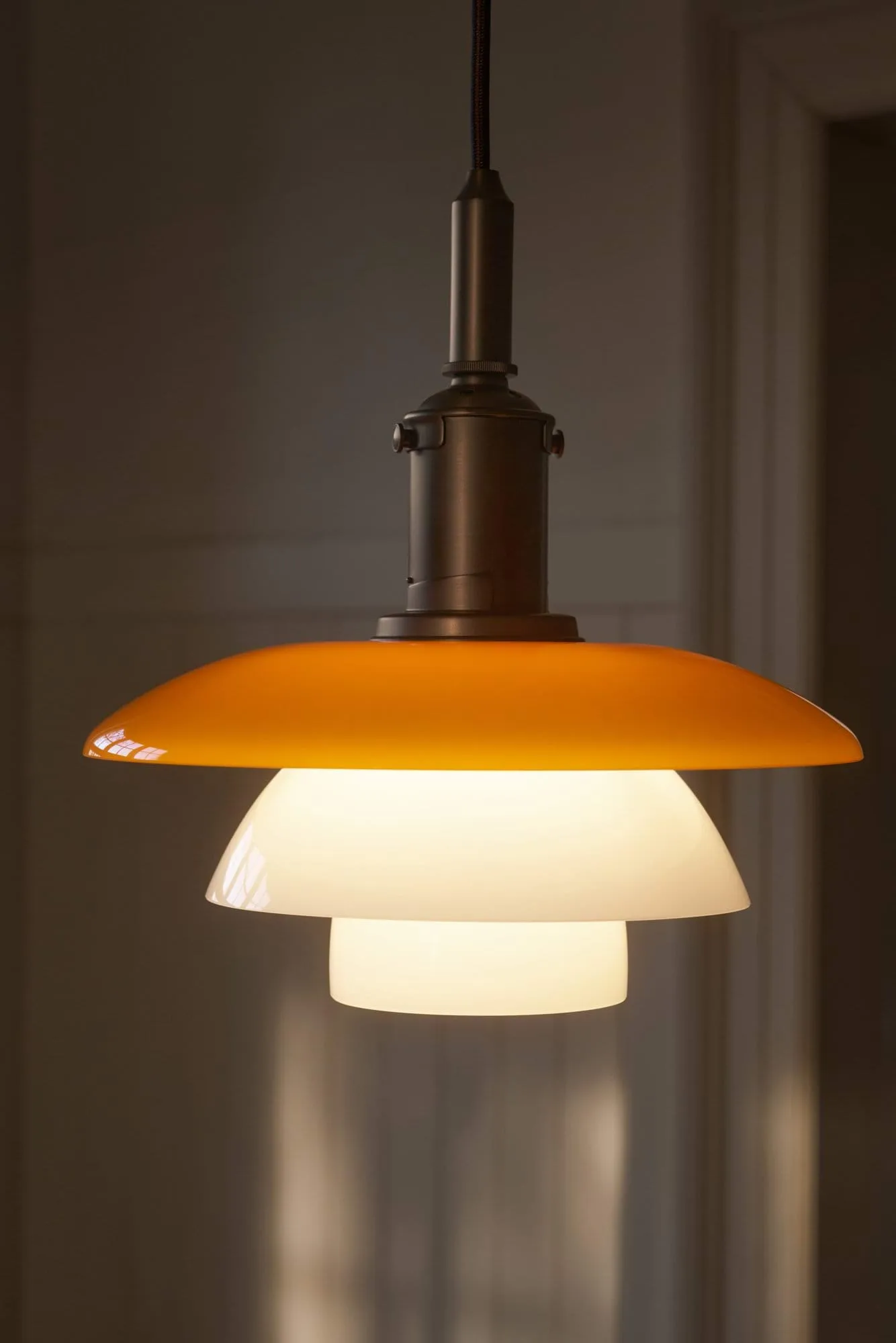 PH 3/3 penel Centenary Edition, Amber-Opal white Louis Poulsen