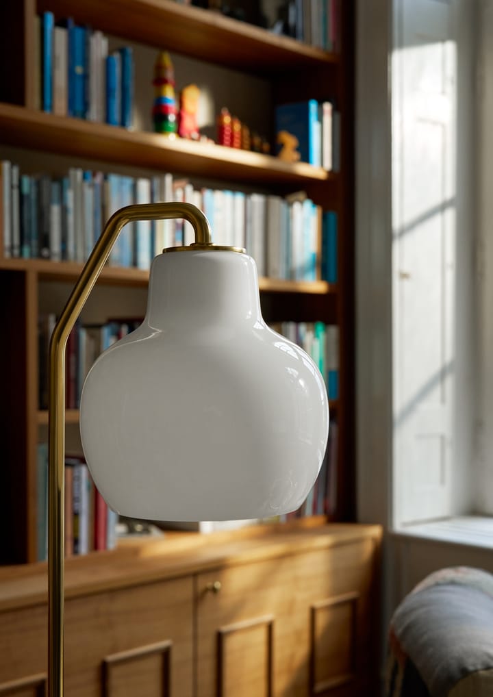 VL Ring Crown golvlampa, Mässing-opalglas Louis Poulsen