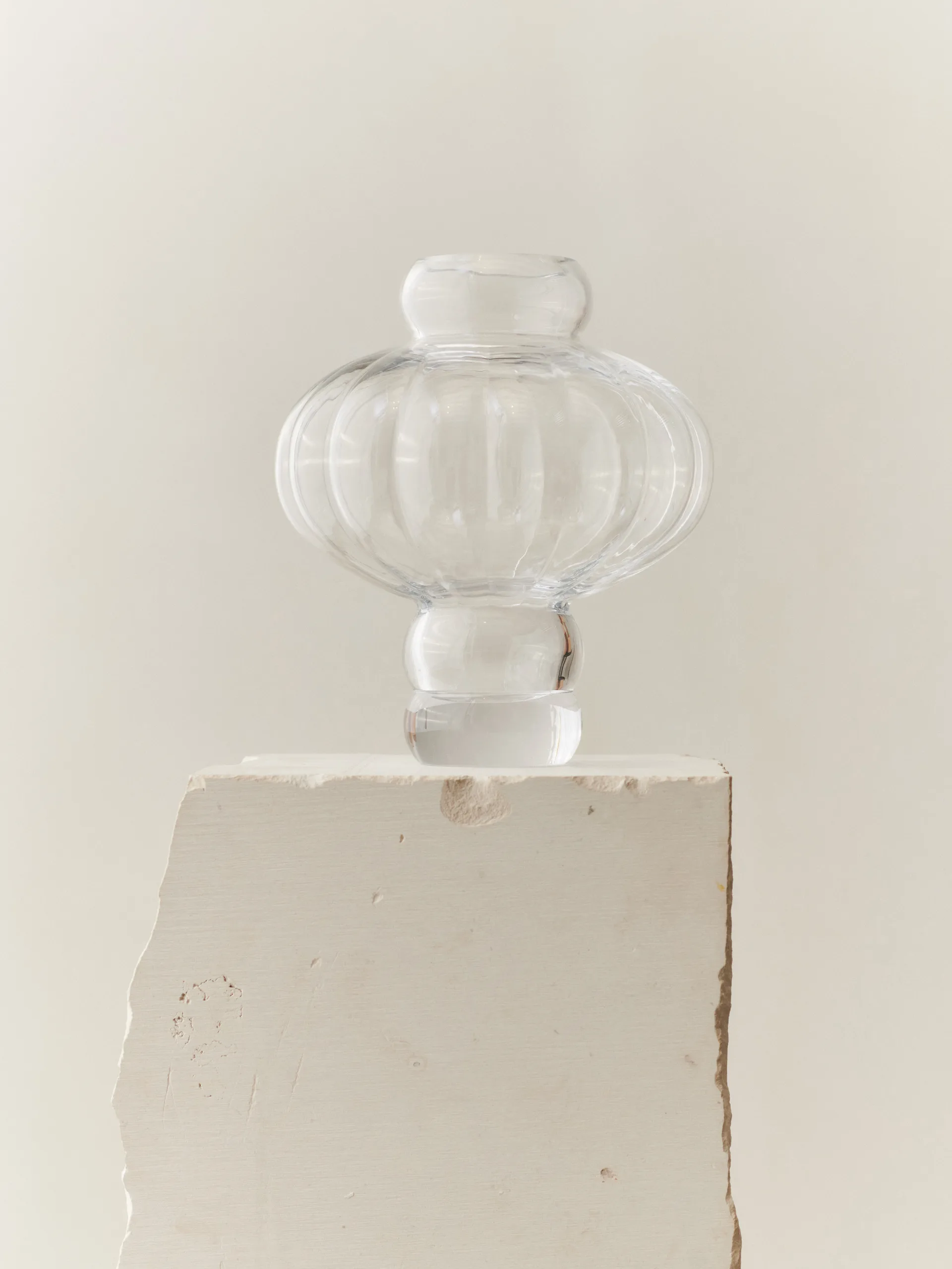 Balloon 08 vas 30 cm, Clear Louise Roe