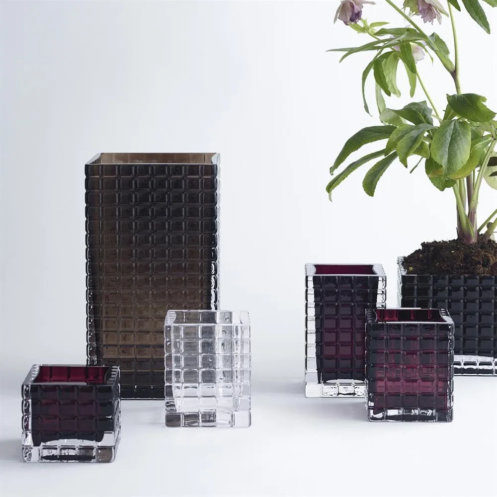 City Hurricane vas, smoke Louise Roe