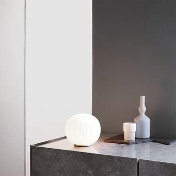 Lita bordslampa - ø18 cm, vit sockel - Luceplan