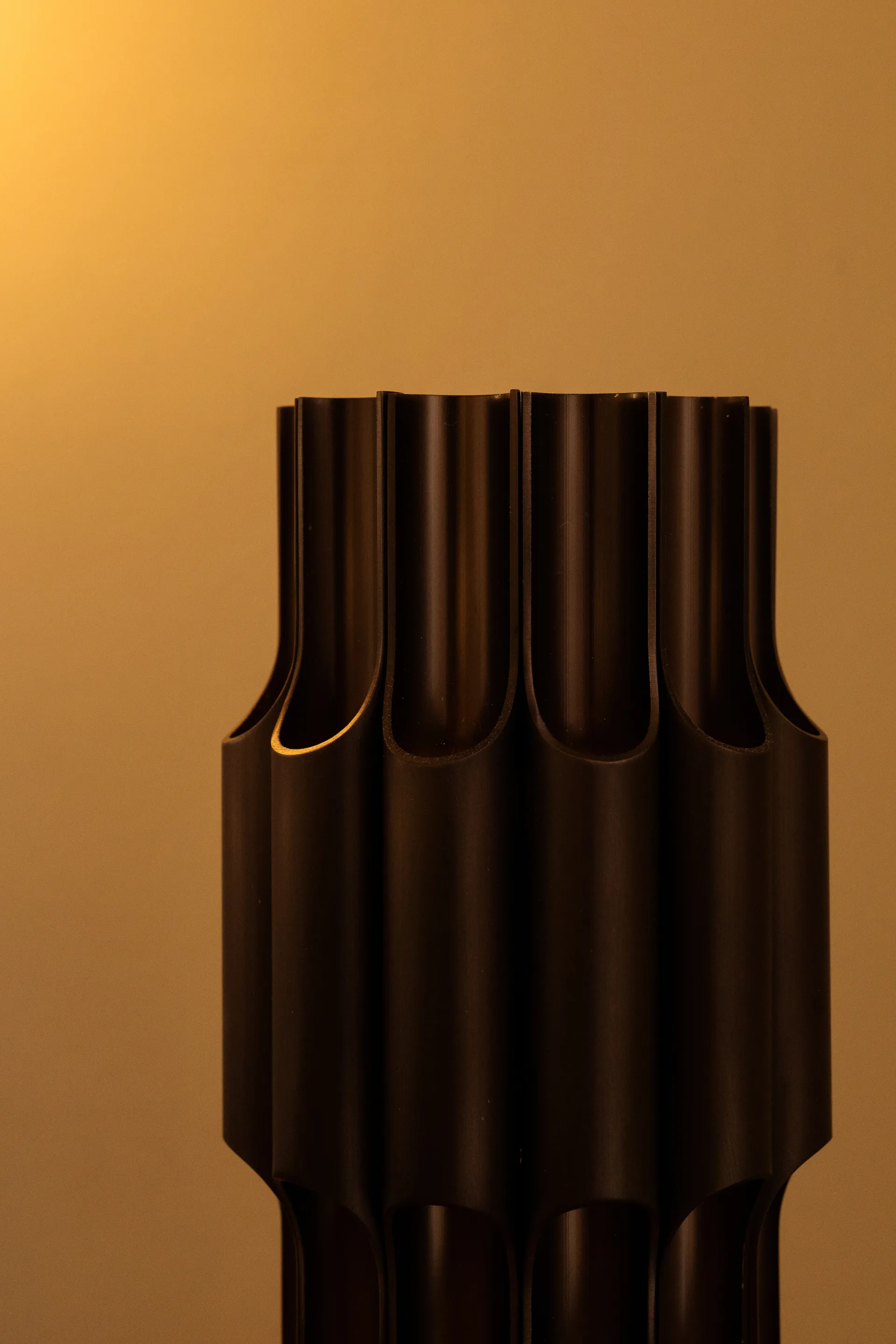 Pan 120 bordslampa, Bronze LYFA