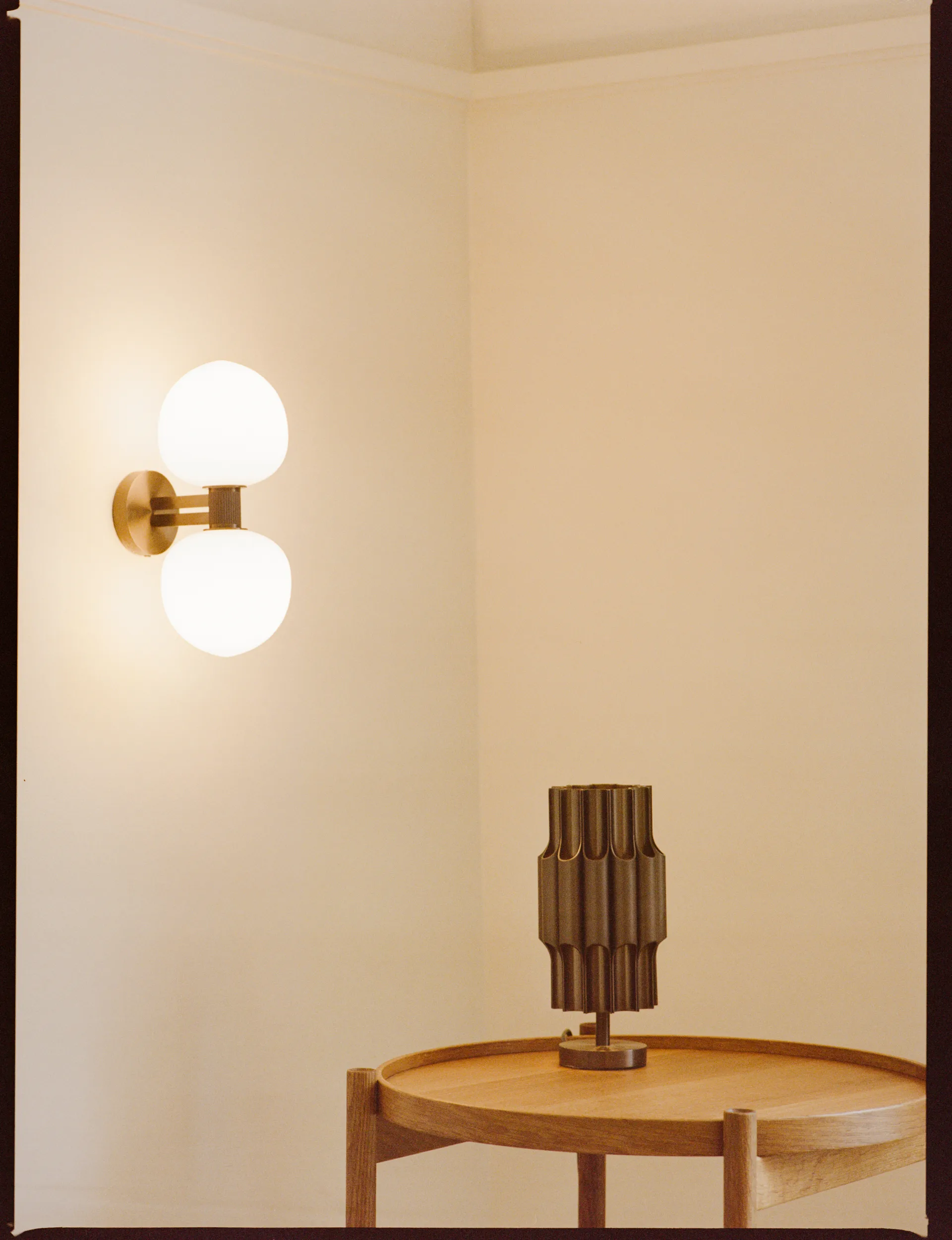 Pan 120 bordslampa, Bronze LYFA