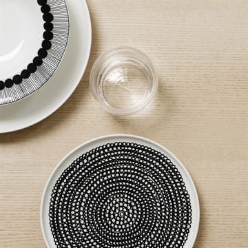 Räsymatto tallrik 20 cm, 6-pack - svart-vit (små prickar) - Marimekko