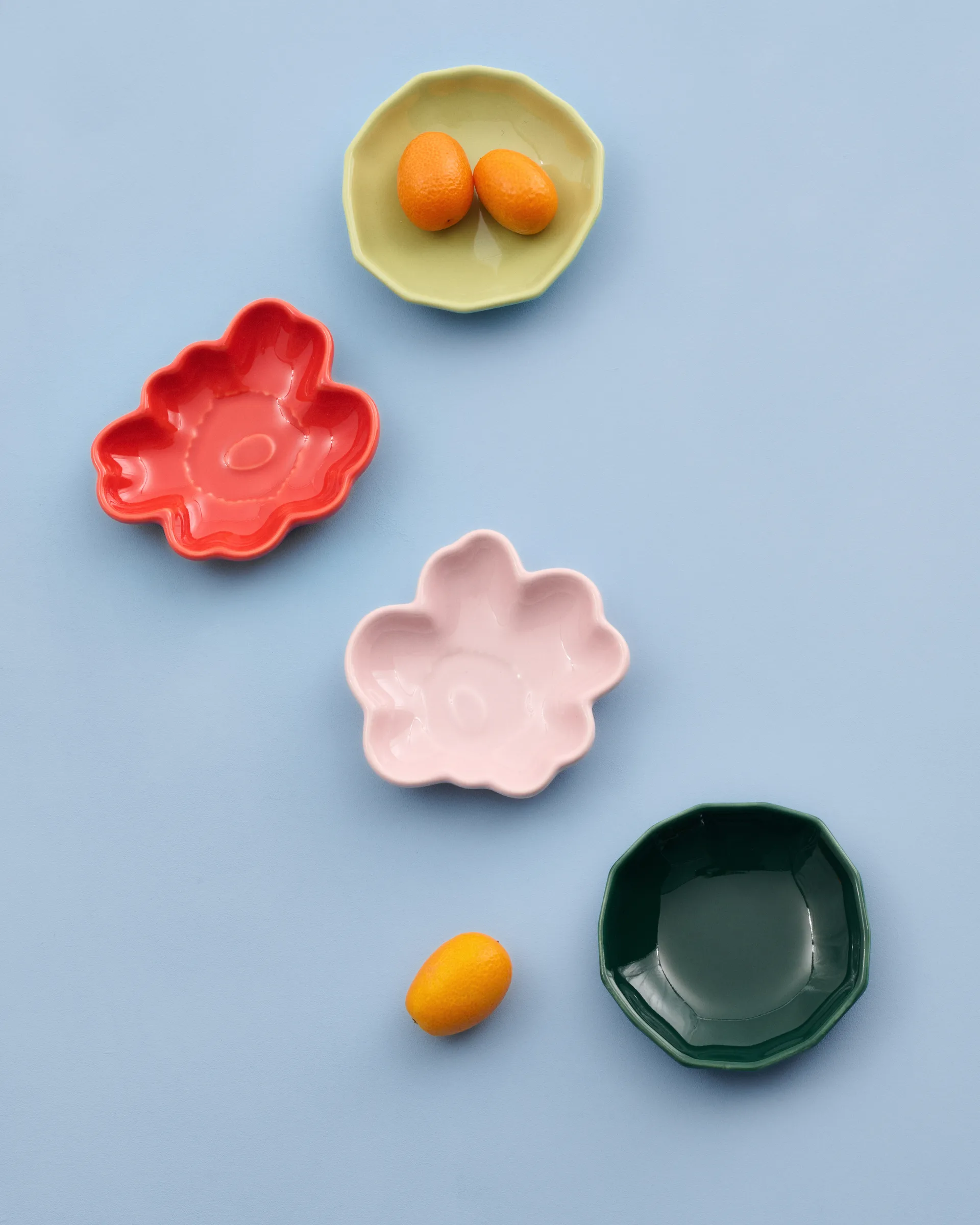 Unikko & kivet shape tallrik 4 delar, Pink-pear-red-dark green Marimekko