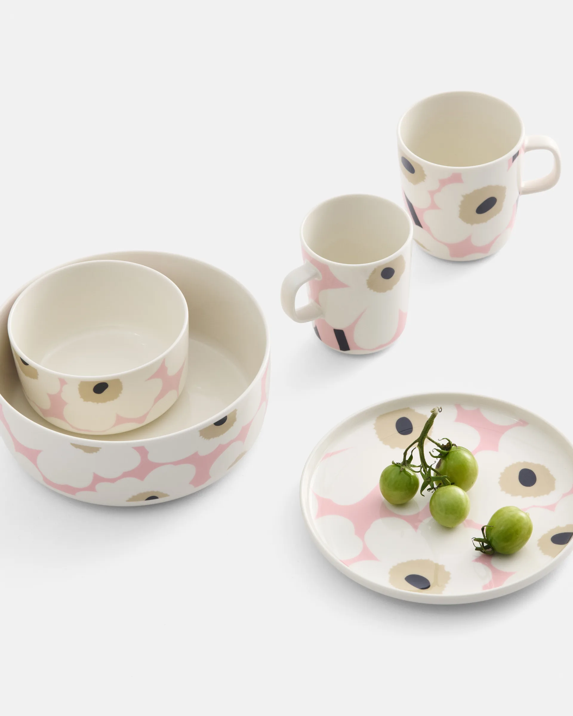 Unikko mugg 25 cl, Off white-pink-sand-charcoal Marimekko