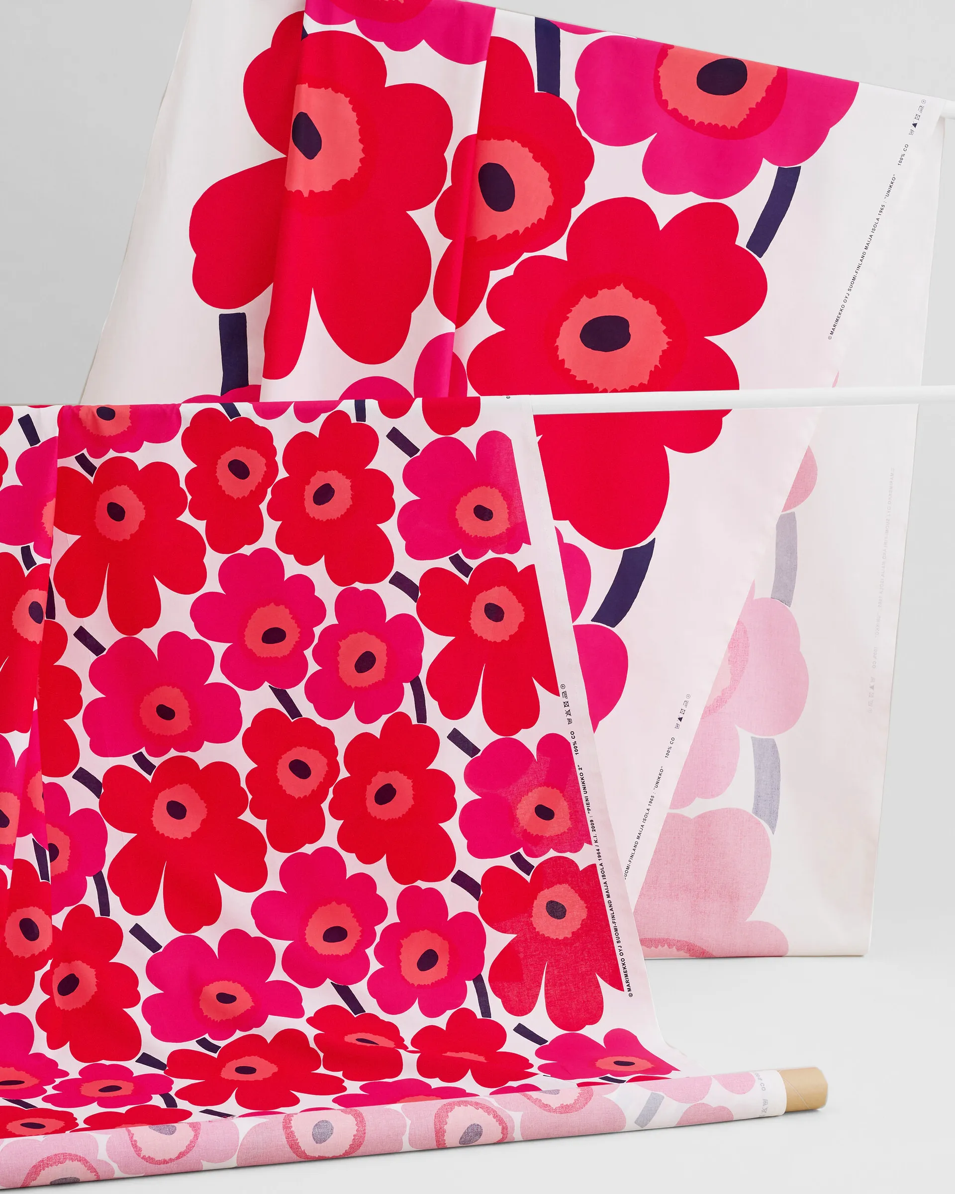 Unikko tyg, röd Marimekko