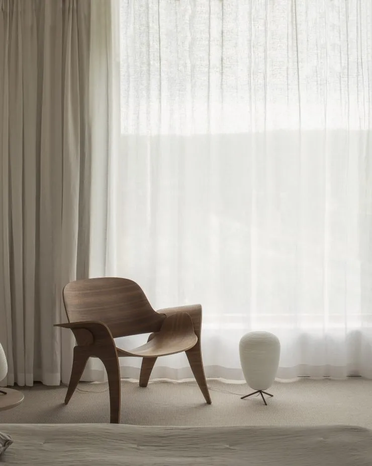 Rose stol, Valnöt Massproductions