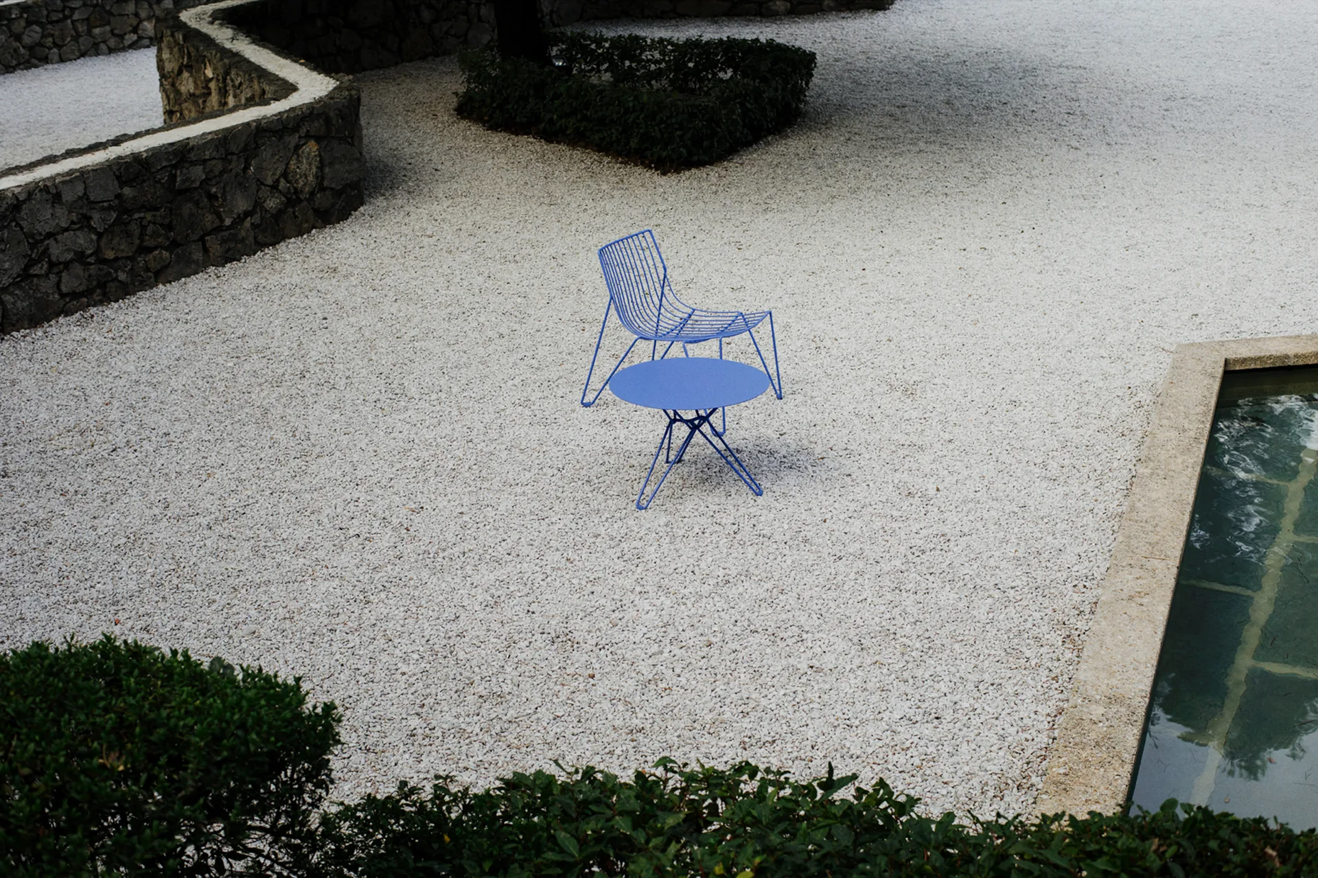 Tio sidobord Ø60 cm, Overseas Blue Massproductions