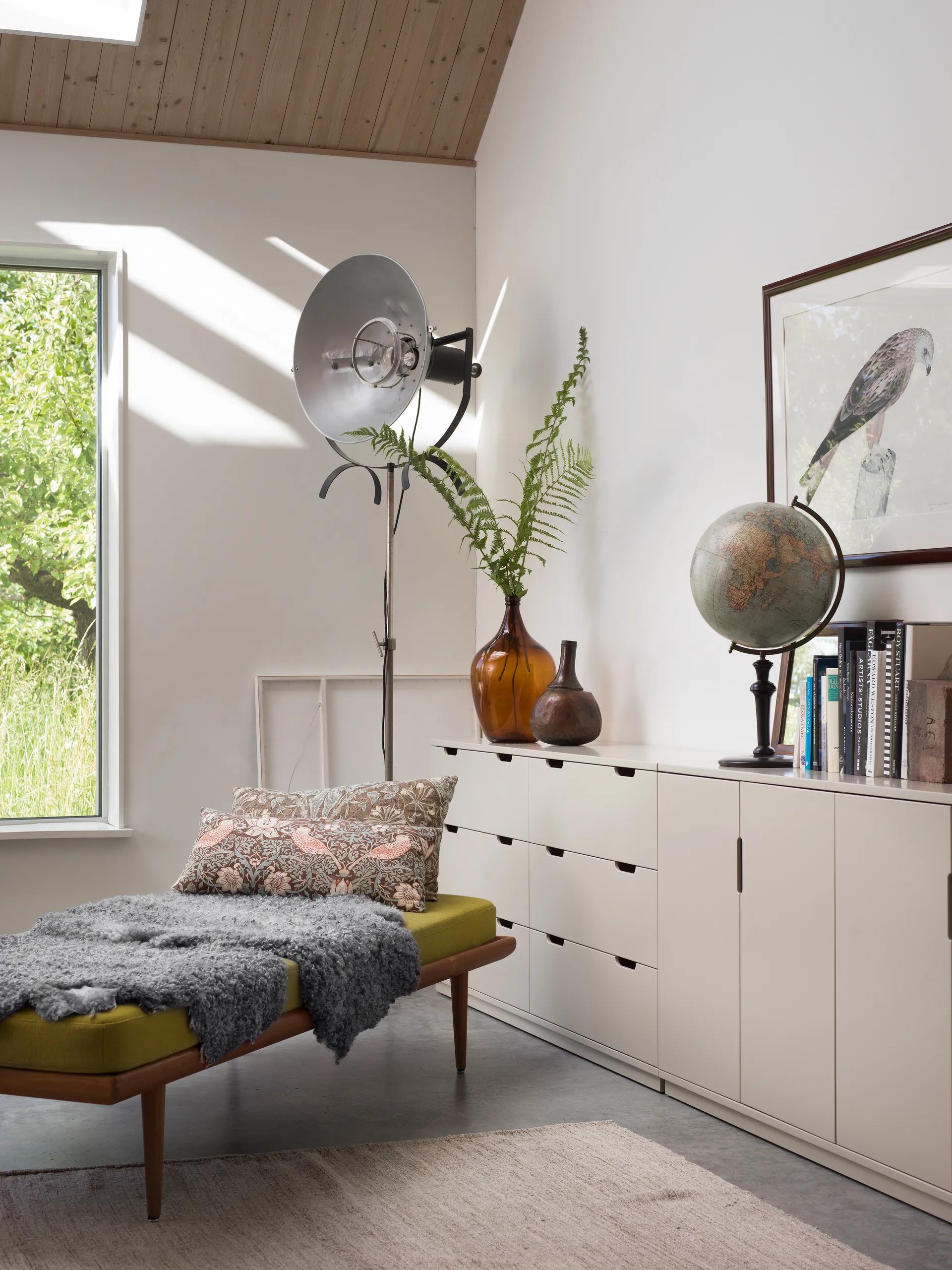 Aoko byrå dubbel 6 lådor, Beige Mavis