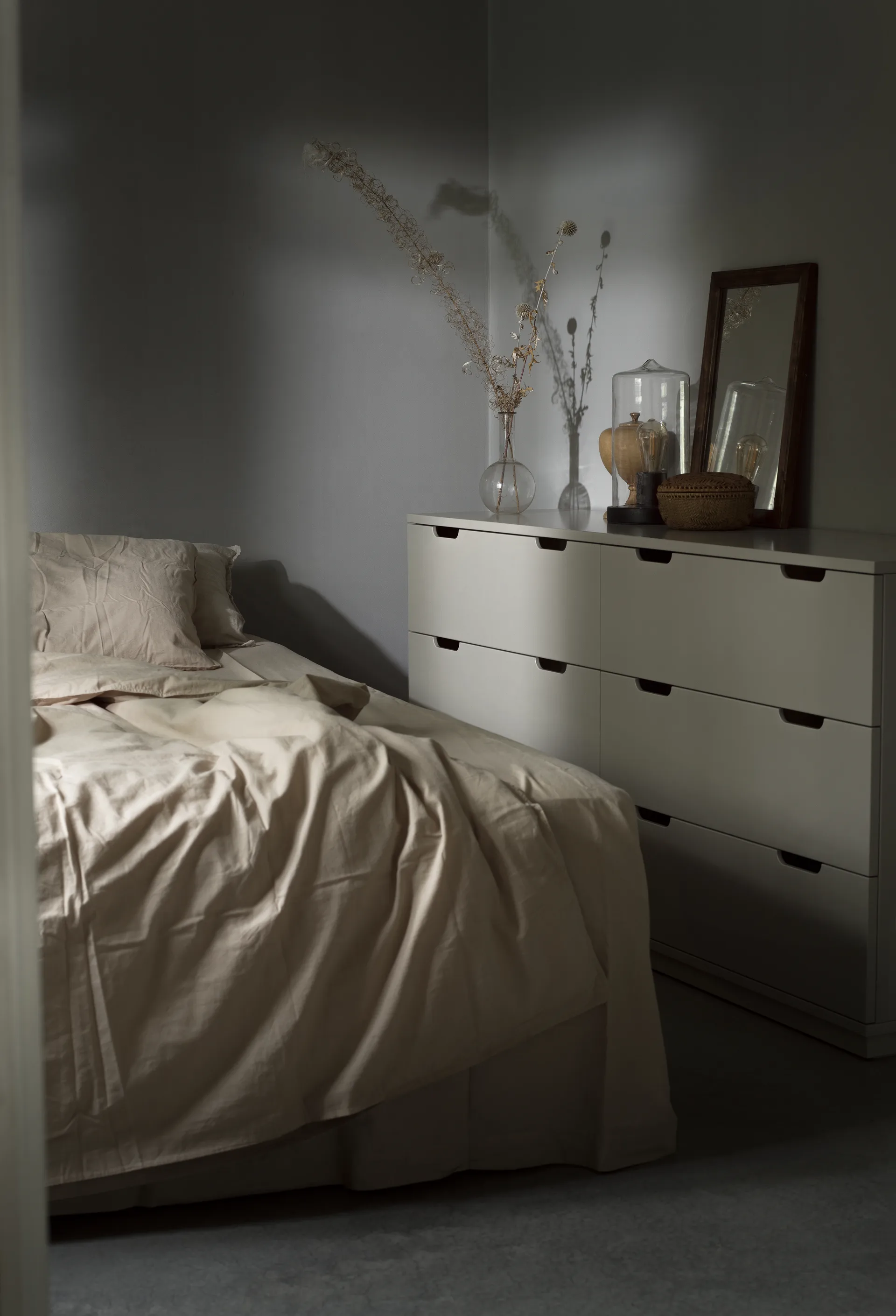 Aoko byrå dubbel 6 lådor, Beige Mavis