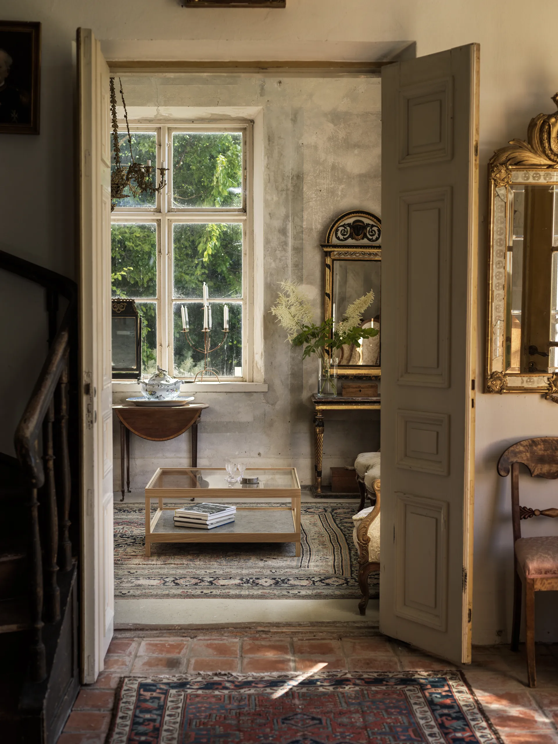 Ima soffbord 90x90 cm, Vitpig. mattlackad ek, kalksten Mavis