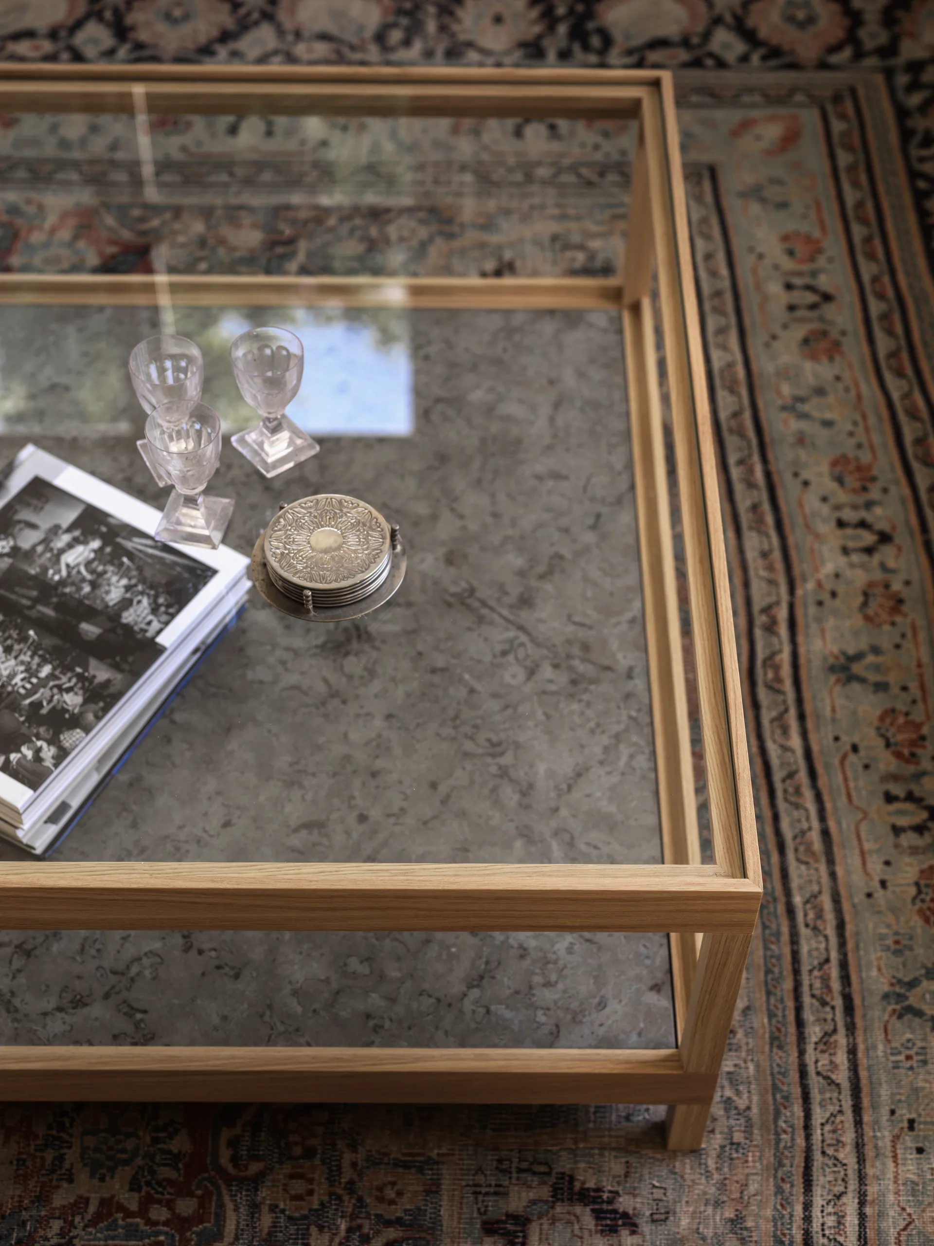 Ima soffbord 90x90 cm, Vitpig. mattlackad ek, kalksten Mavis