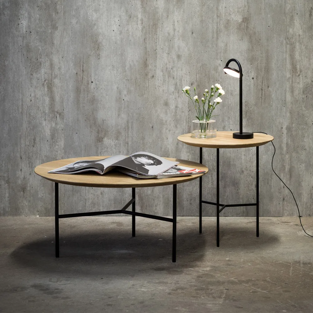 Tribeca soffbord, ek såpad rustik, svarta ben, ø80 Mavis