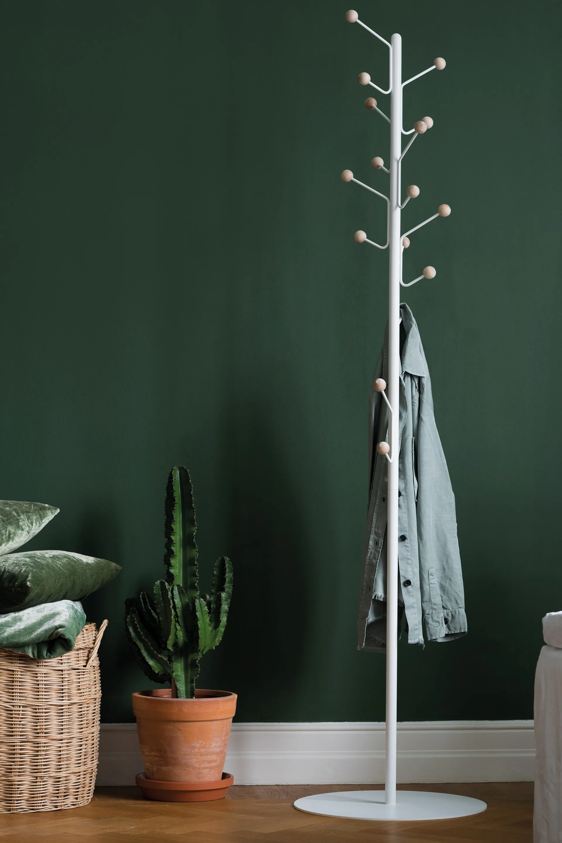 Bill Floor klädhängare, Vit Maze