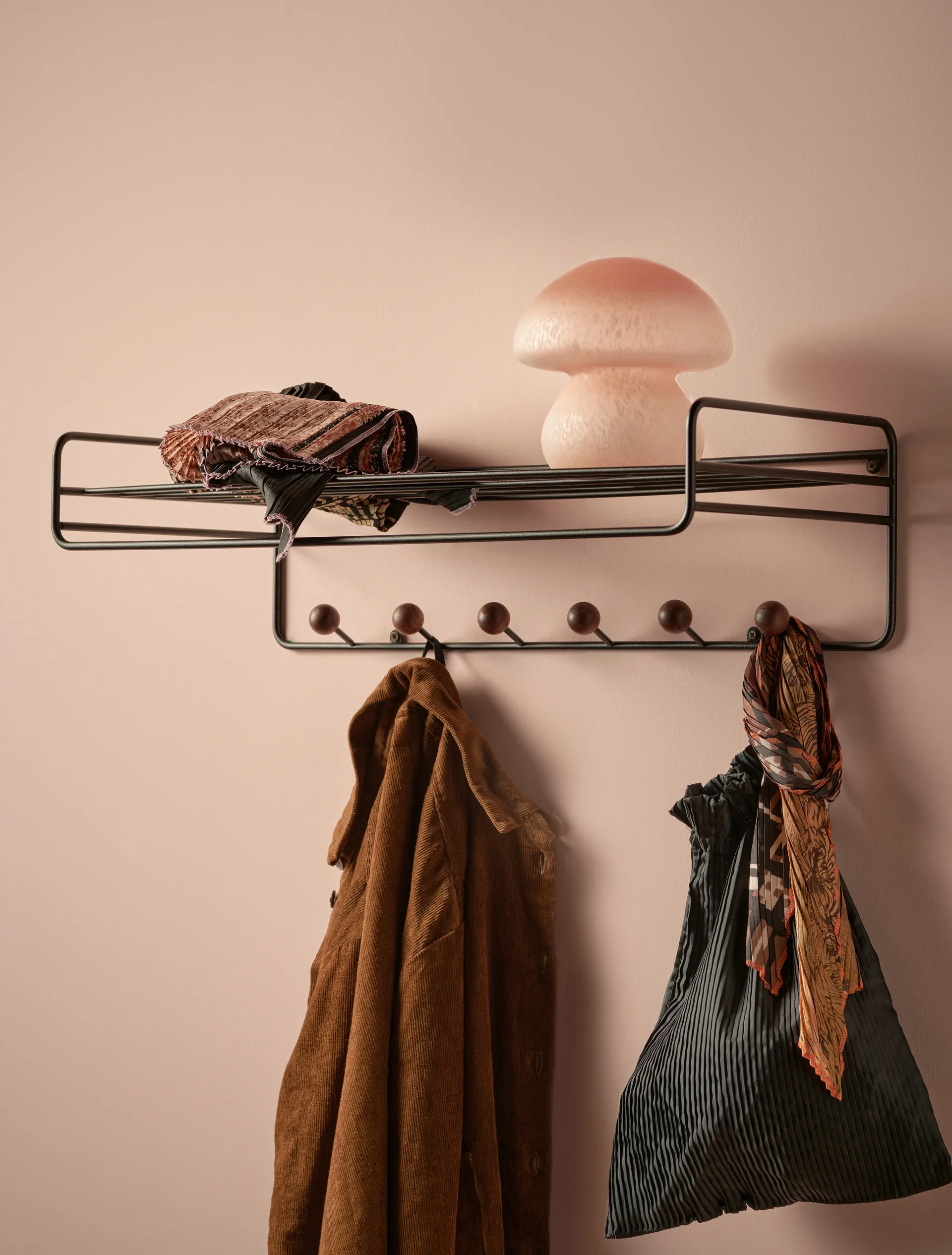 Bill Hat rack hatthylla, Svart-mörkbrun Maze