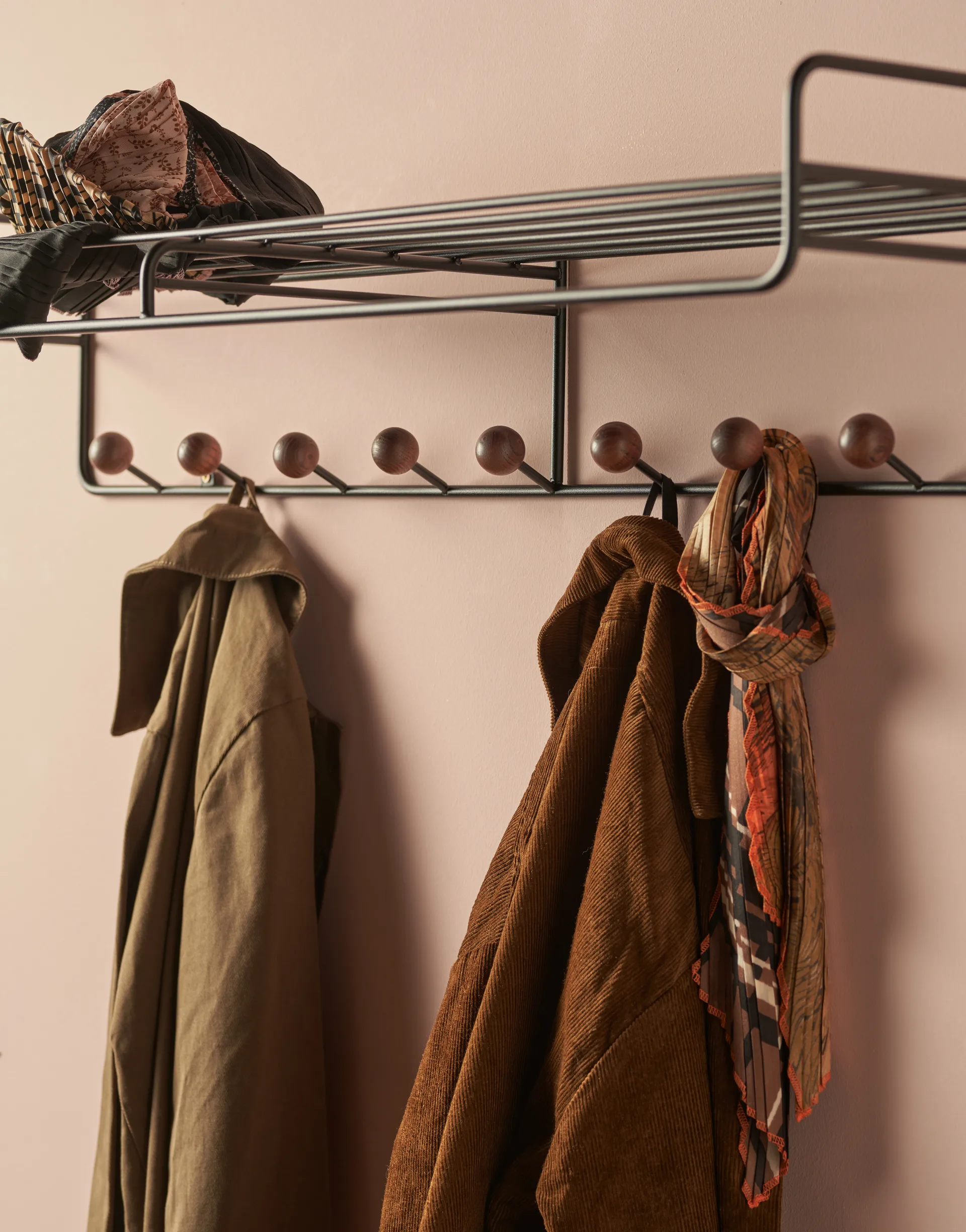 Bill Hat rack L hatthylla, Svart-mörkbrun Maze