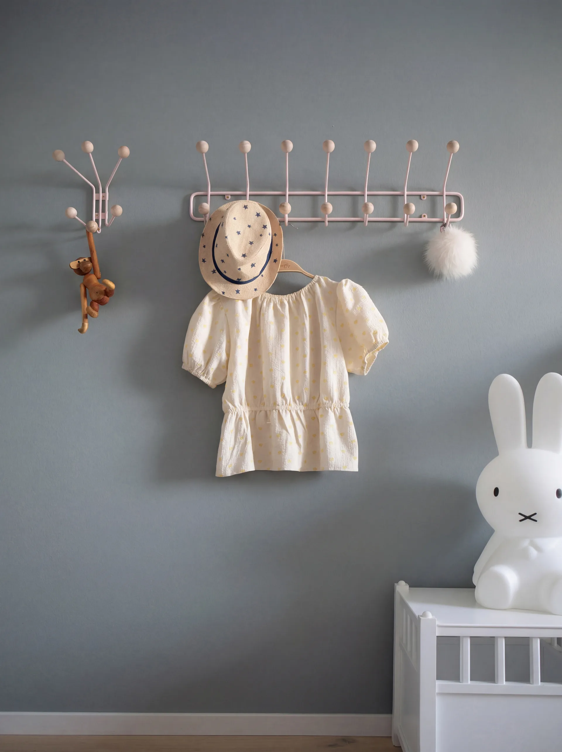 Bill XS klädhängare, Pale pink Maze