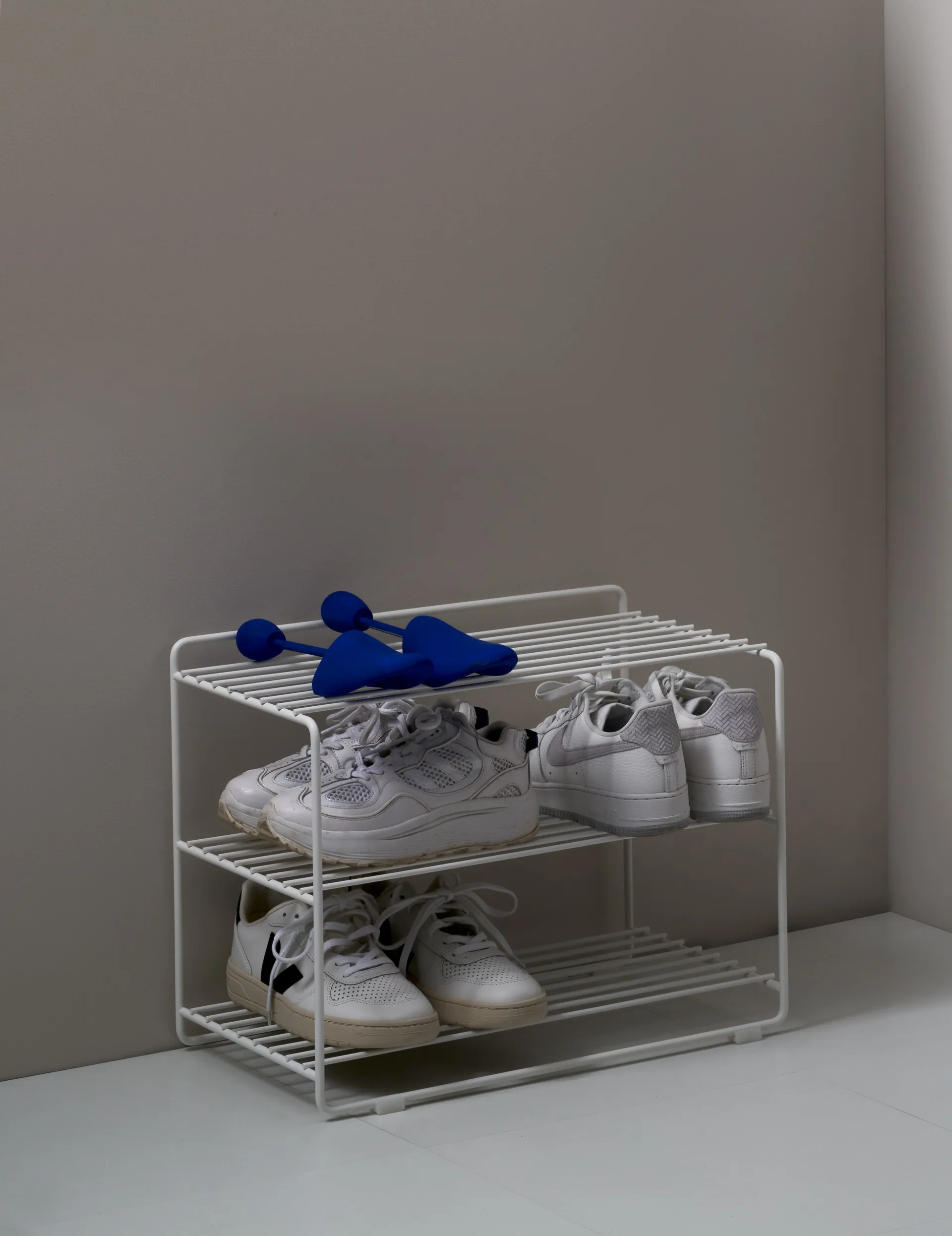 Downtown skohylla, Vit Maze