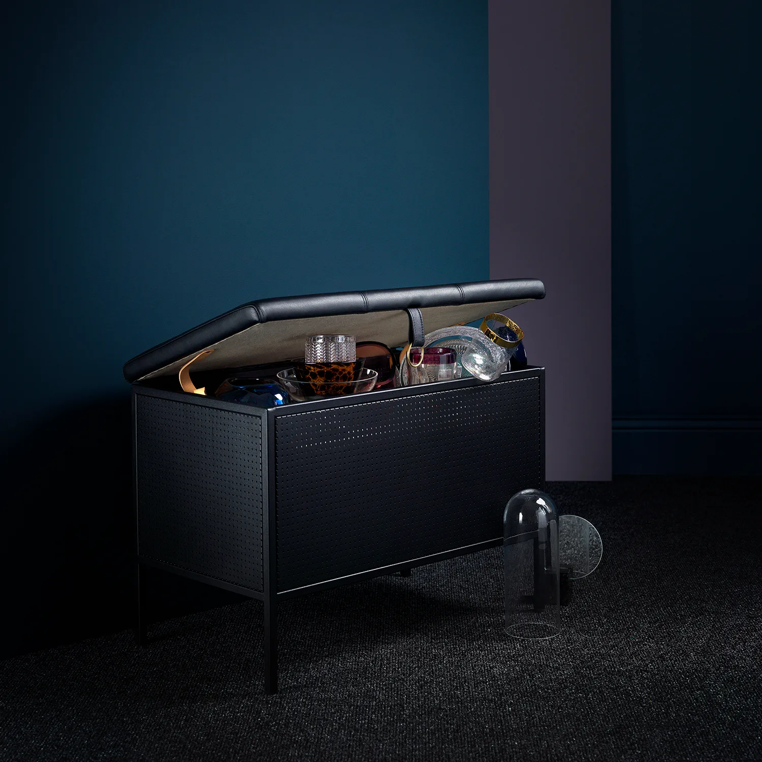 Frank förvaringsbänk, Svart Maze