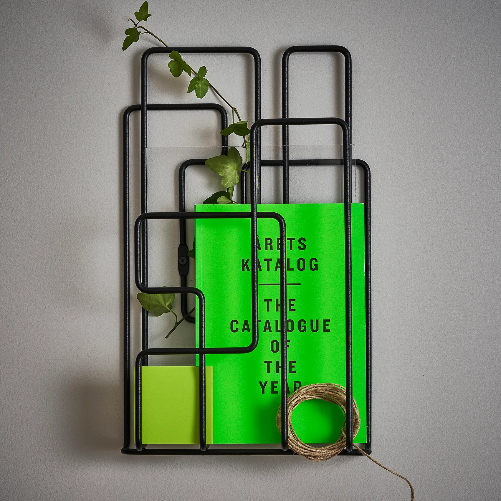 Little Saturday tidningshylla, Svart Maze