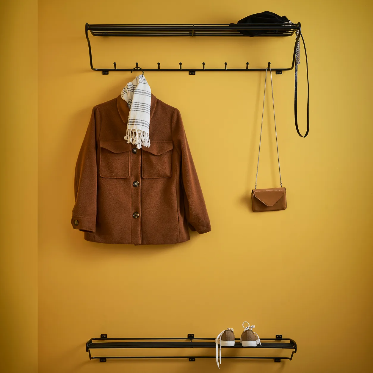 Maze skohylla L, svart Maze