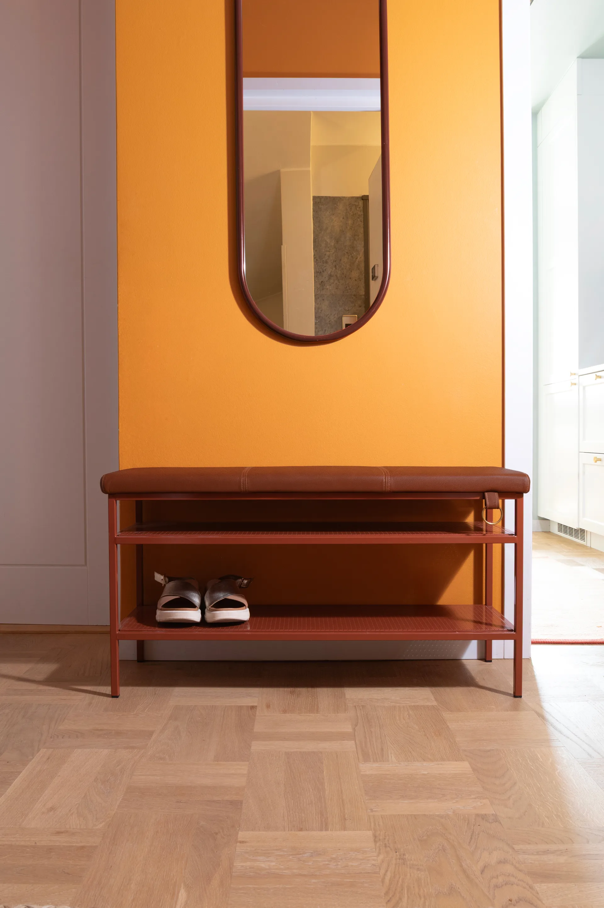 Nancy skohylla, Cinnamon-vintage cognac Maze