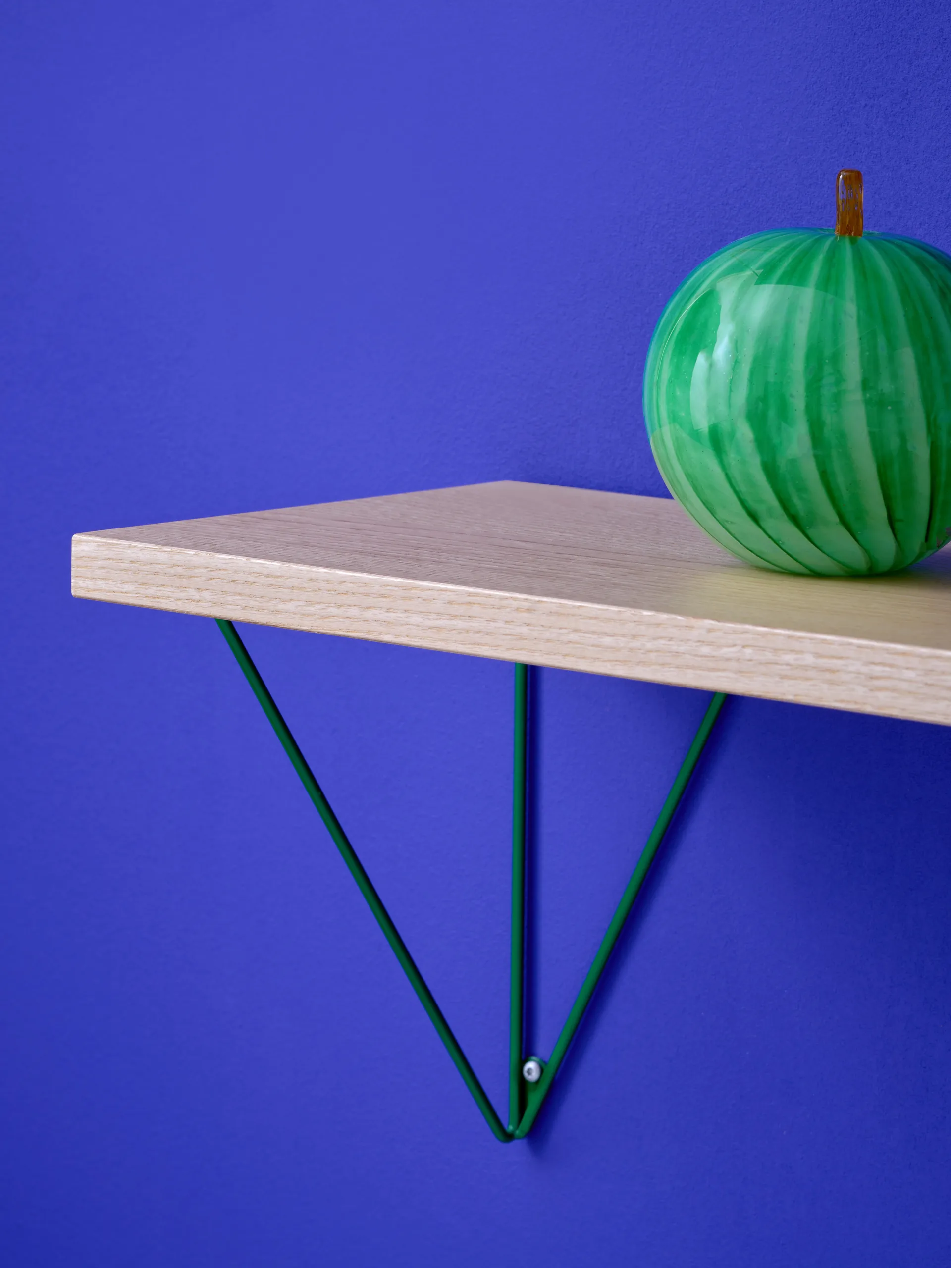 Pythagoras Shelf hyllplan, Ash Maze