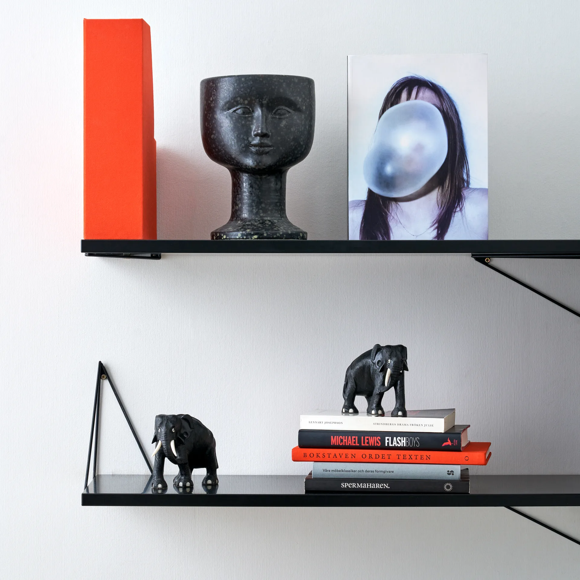 Pythagoras Shelf hyllplan, svart Maze