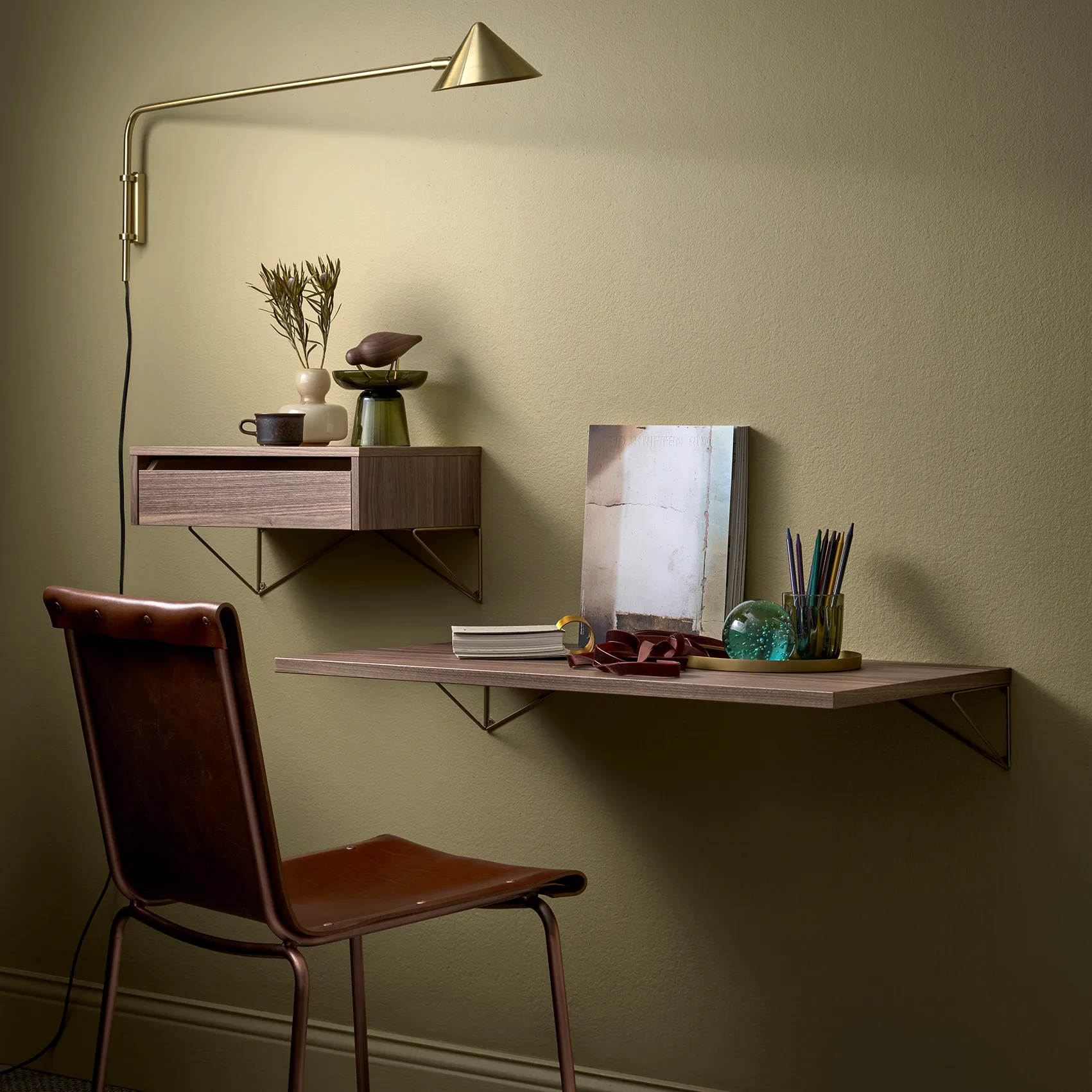 Pythagoras skrivbordsskiva, Valnöt Maze