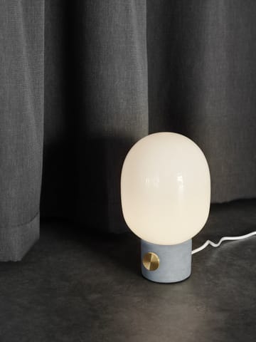 JWDA bordslampa - betong-mässing - MENU