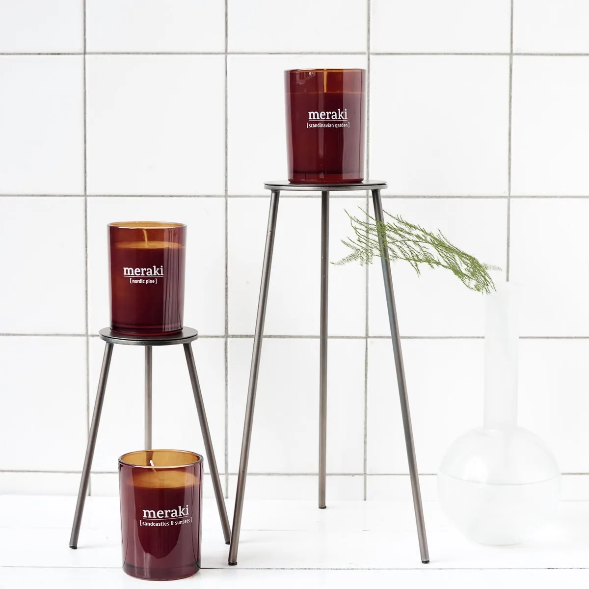 Meraki doftljus brunt glas 35 timmar, Nordic pine Meraki