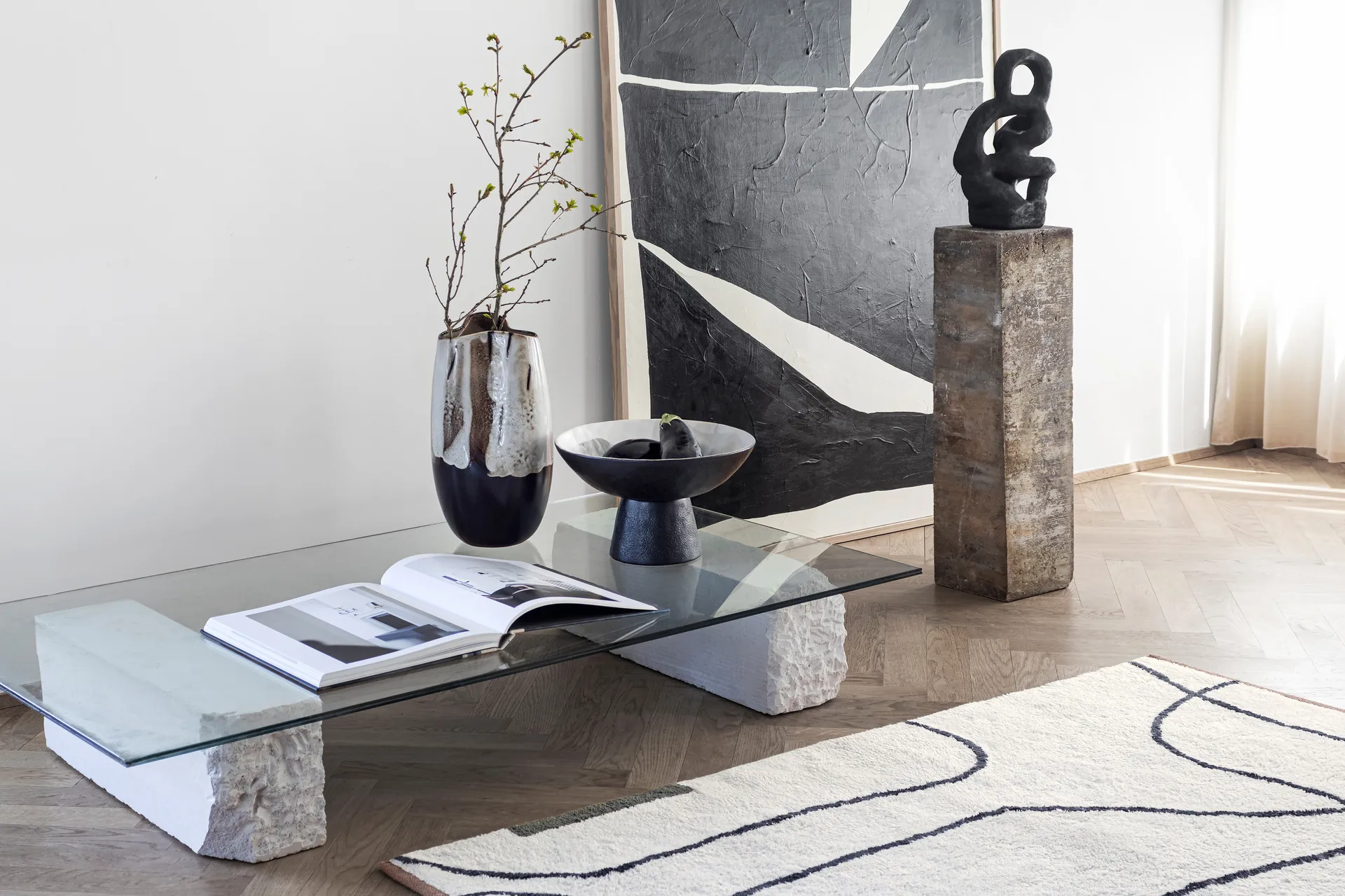 By Hand skål på fot Ø31,5x20 cm, Off-white Mette Ditmer