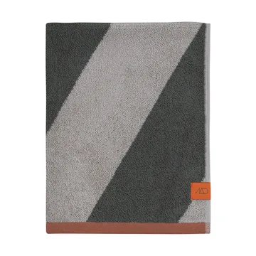 Diagonal handduk - Dark olive, 70x133 cm - Mette Ditmer