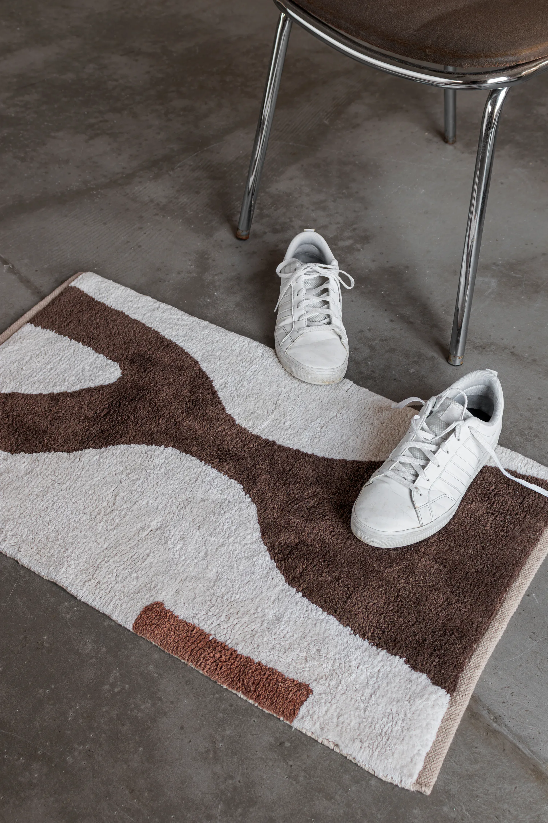 Figura matta, Brown, 50x80 cm Mette Ditmer