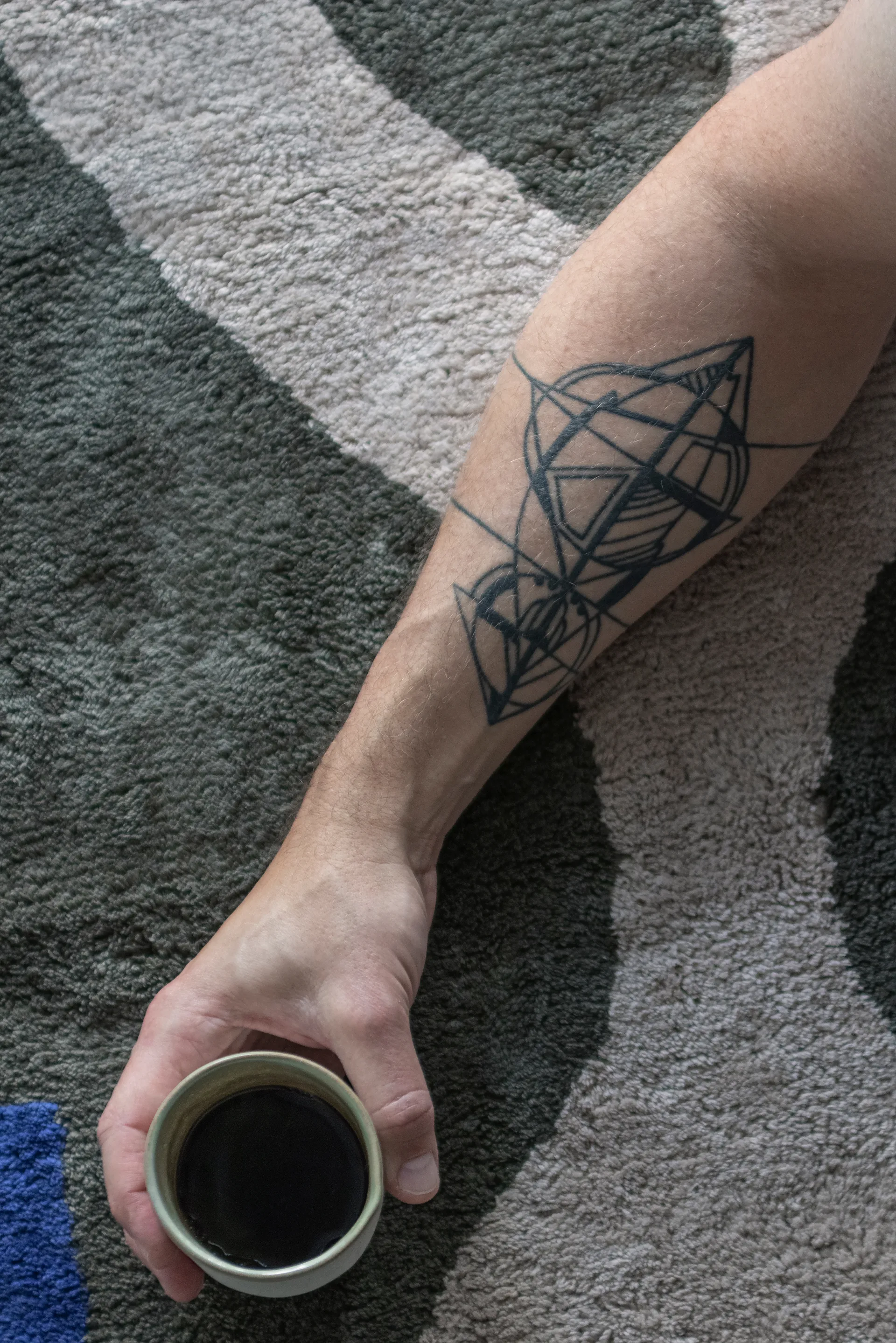 Figura matta, Dark olive, 50x80 cm Mette Ditmer