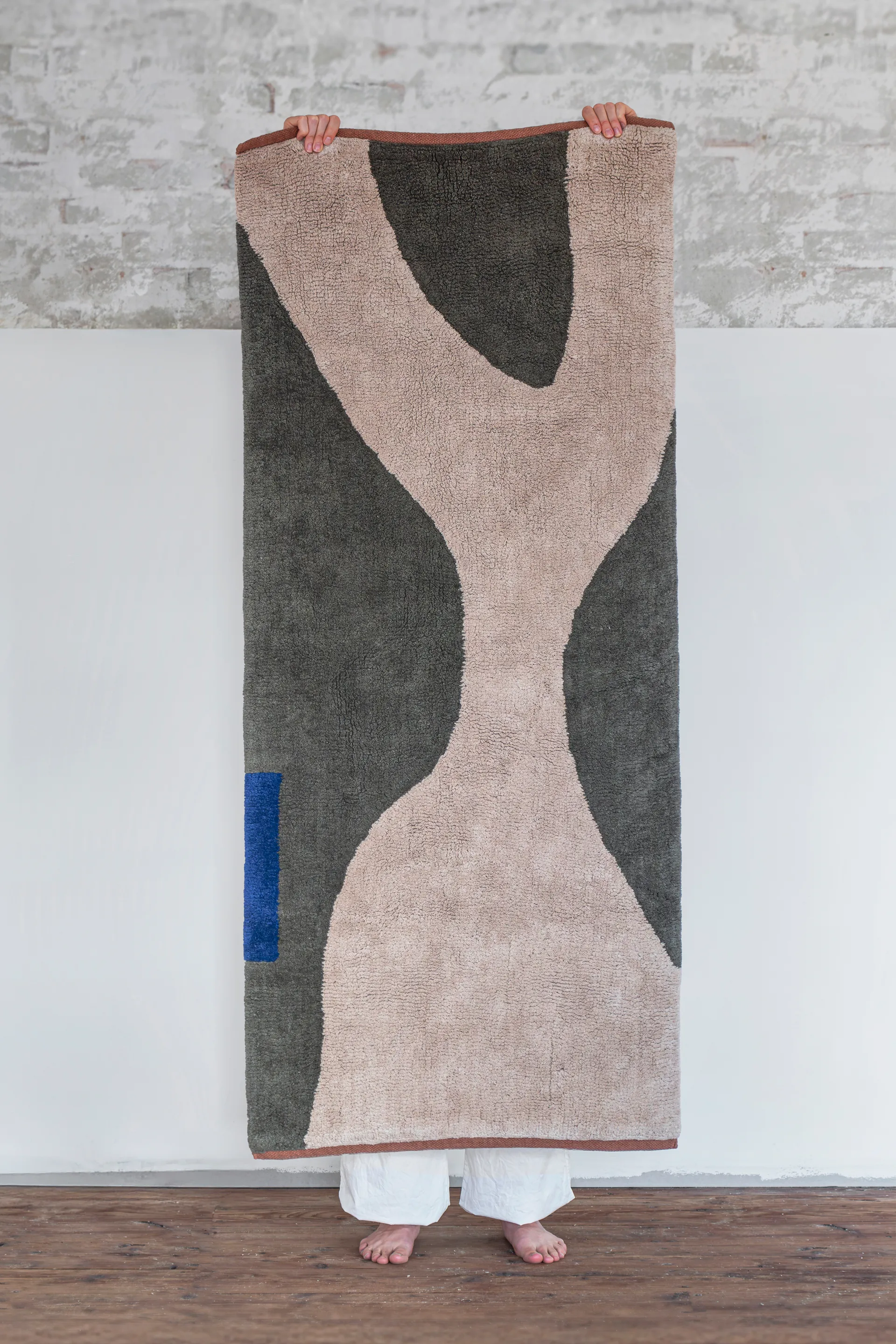 Figura matta, Dark olive, 70x150 cm Mette Ditmer