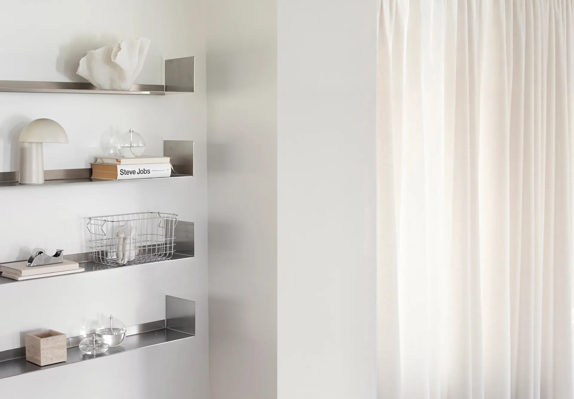 Float vägghylla 80,5 cm, Steel Mette Ditmer