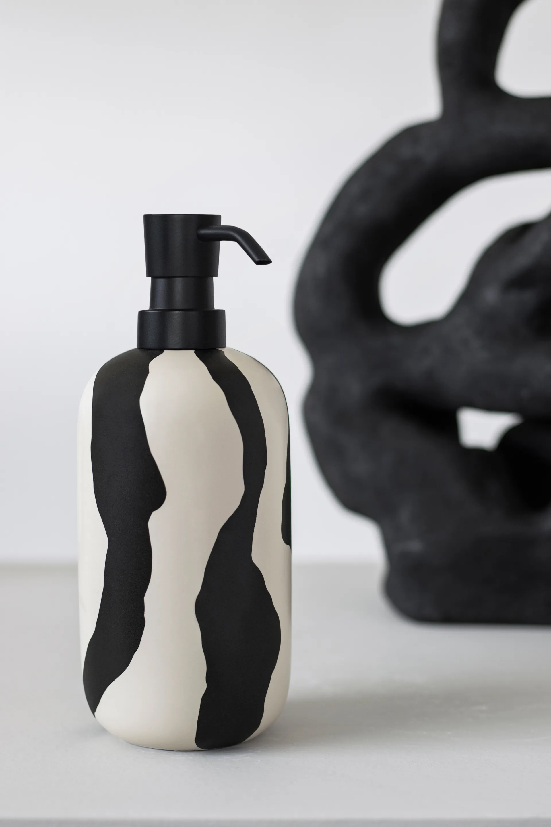 Icon tvålpump hög, Off-white Mette Ditmer