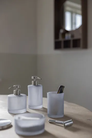 Modest tvålpump hög - Dove blue - Mette Ditmer