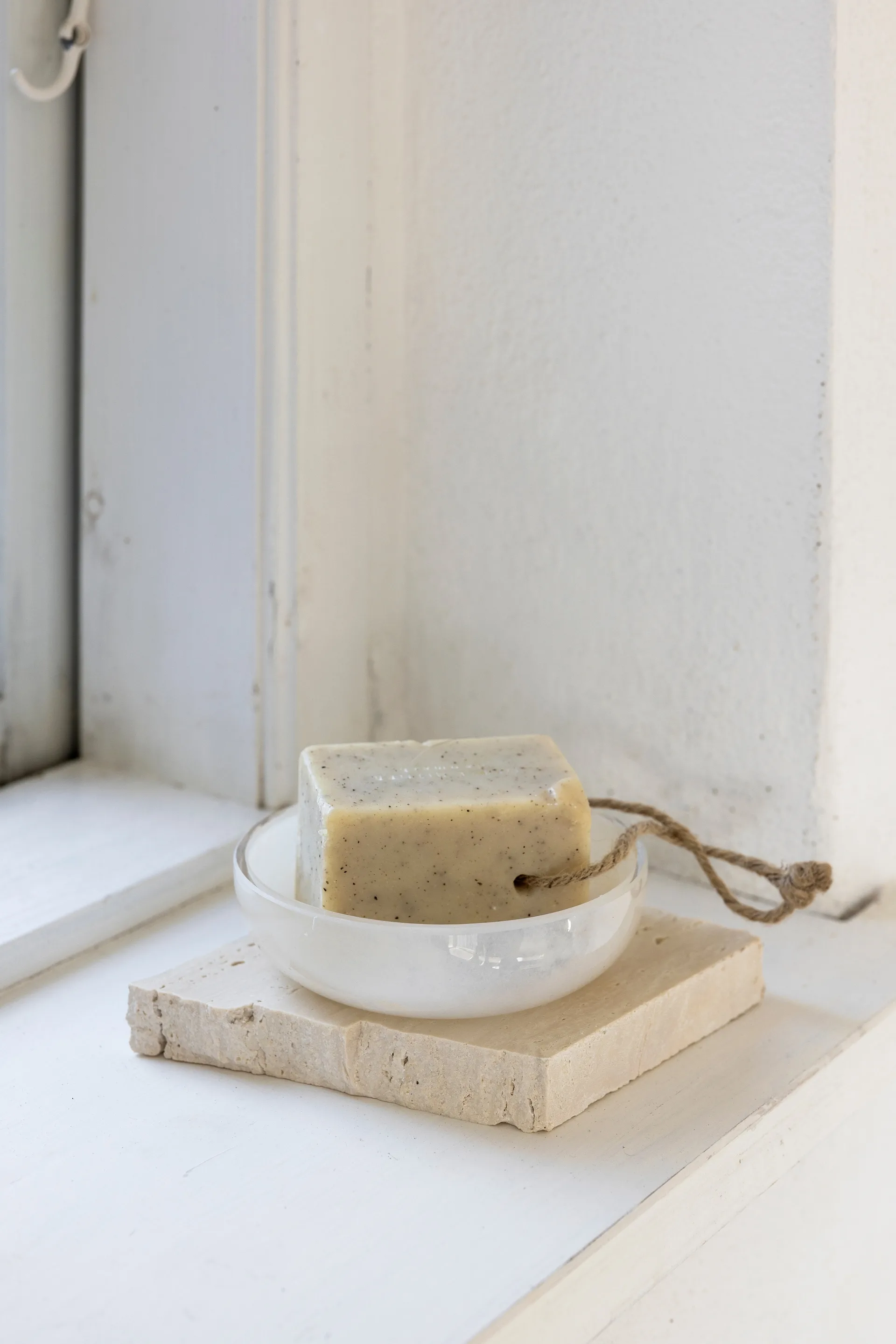 Opal tvålfat, Linen Mette Ditmer