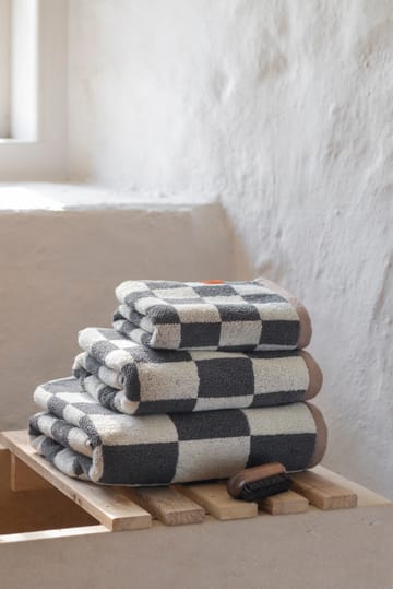 Retro handduk 50x90 cm - Dark grey - Mette Ditmer