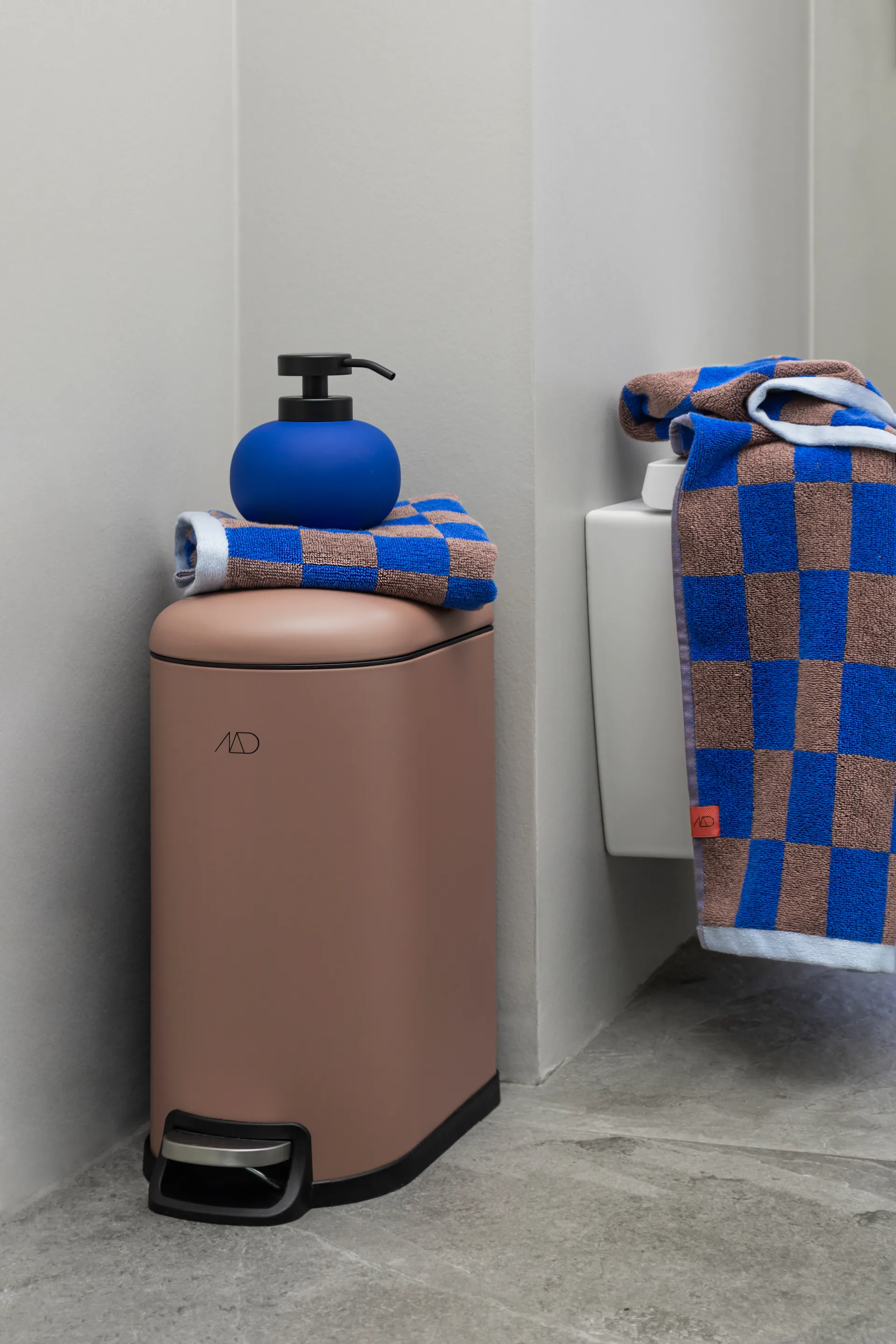 Retro handduk 70x133 cm, Cobalt Mette Ditmer