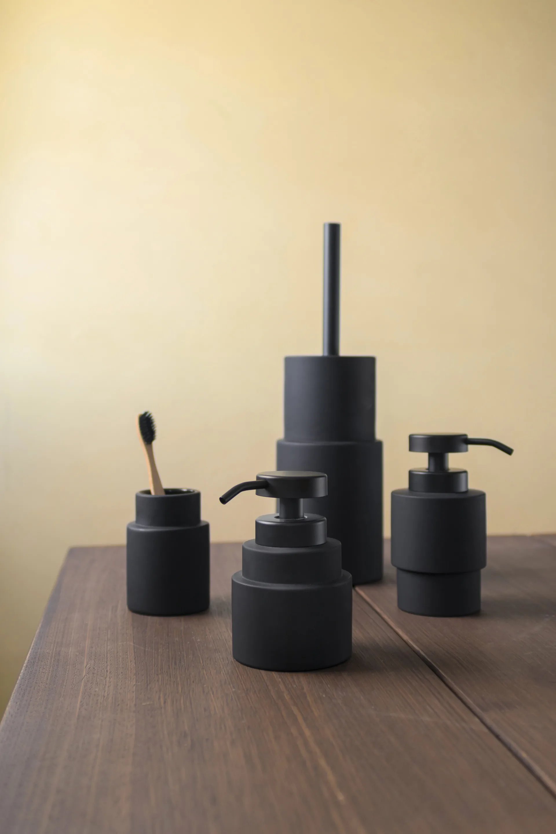 Shades tvålpump låg, Svart Mette Ditmer