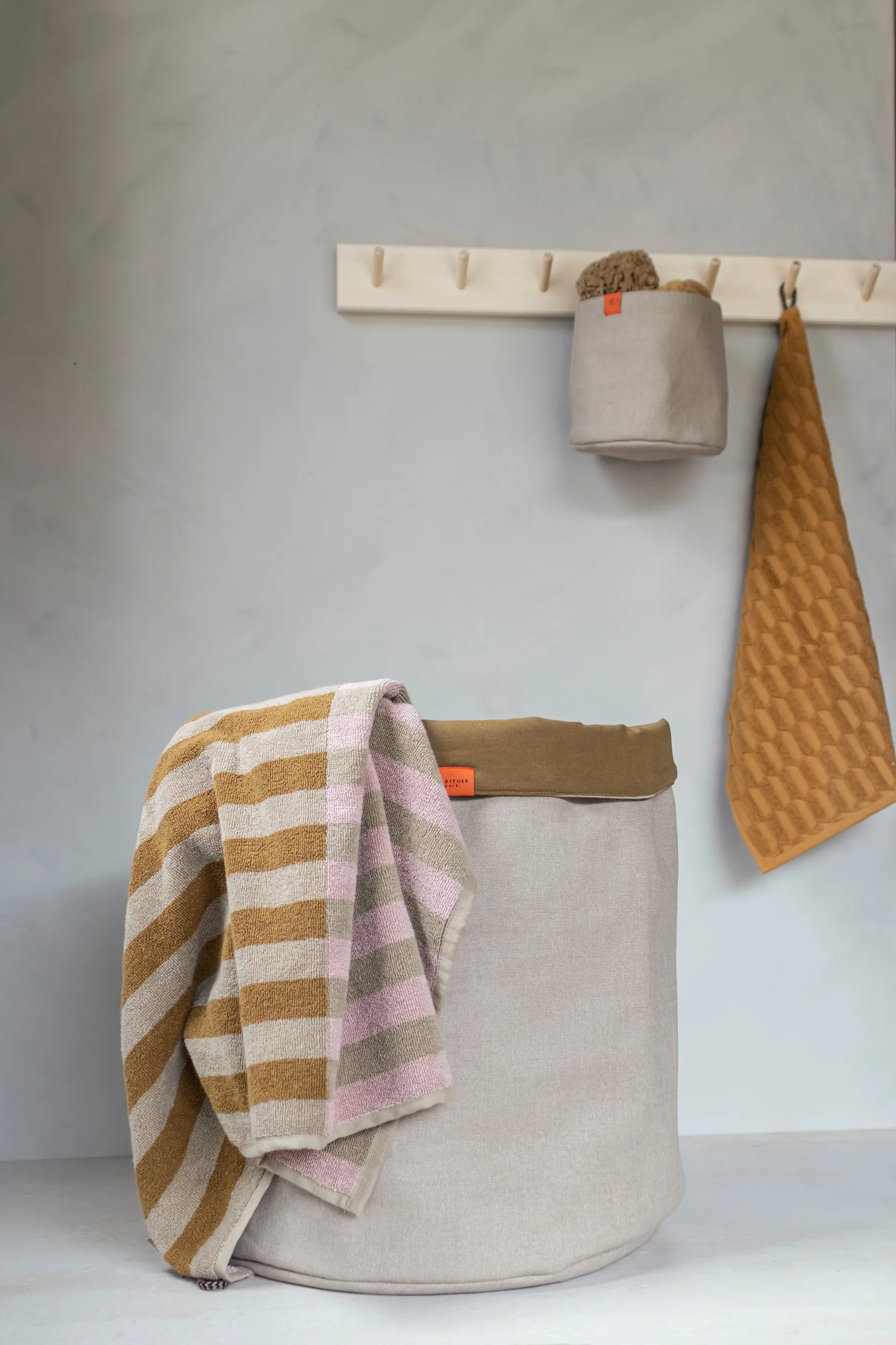 Sort It tvättkorg, Sand Mette Ditmer