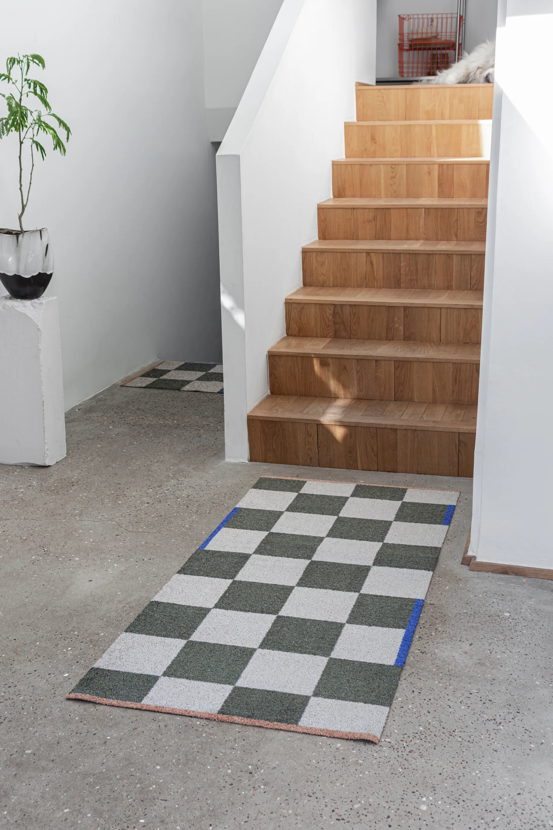 Square all-round matta large, Dark olive Mette Ditmer