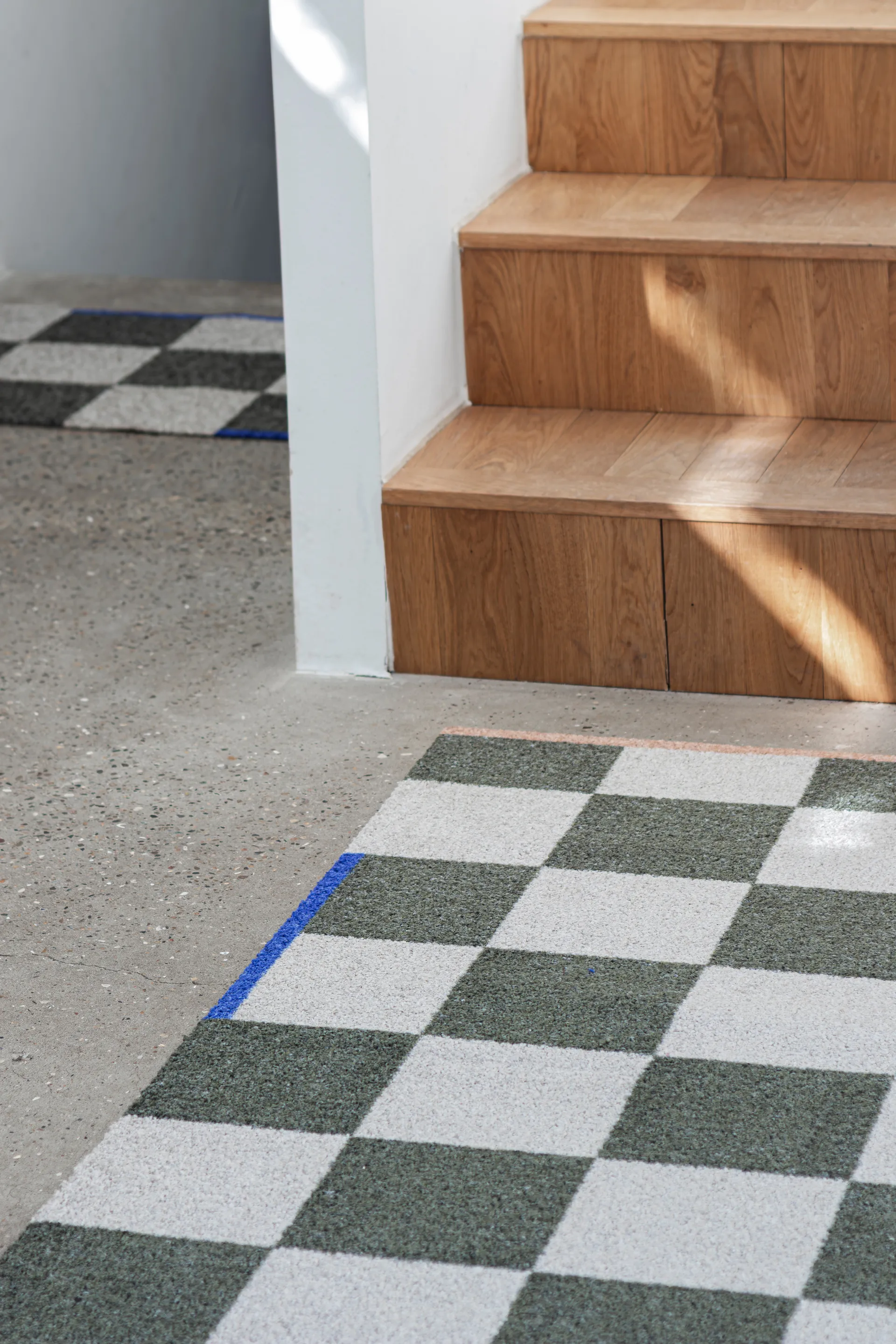 Square all-round matta large, Dark olive Mette Ditmer