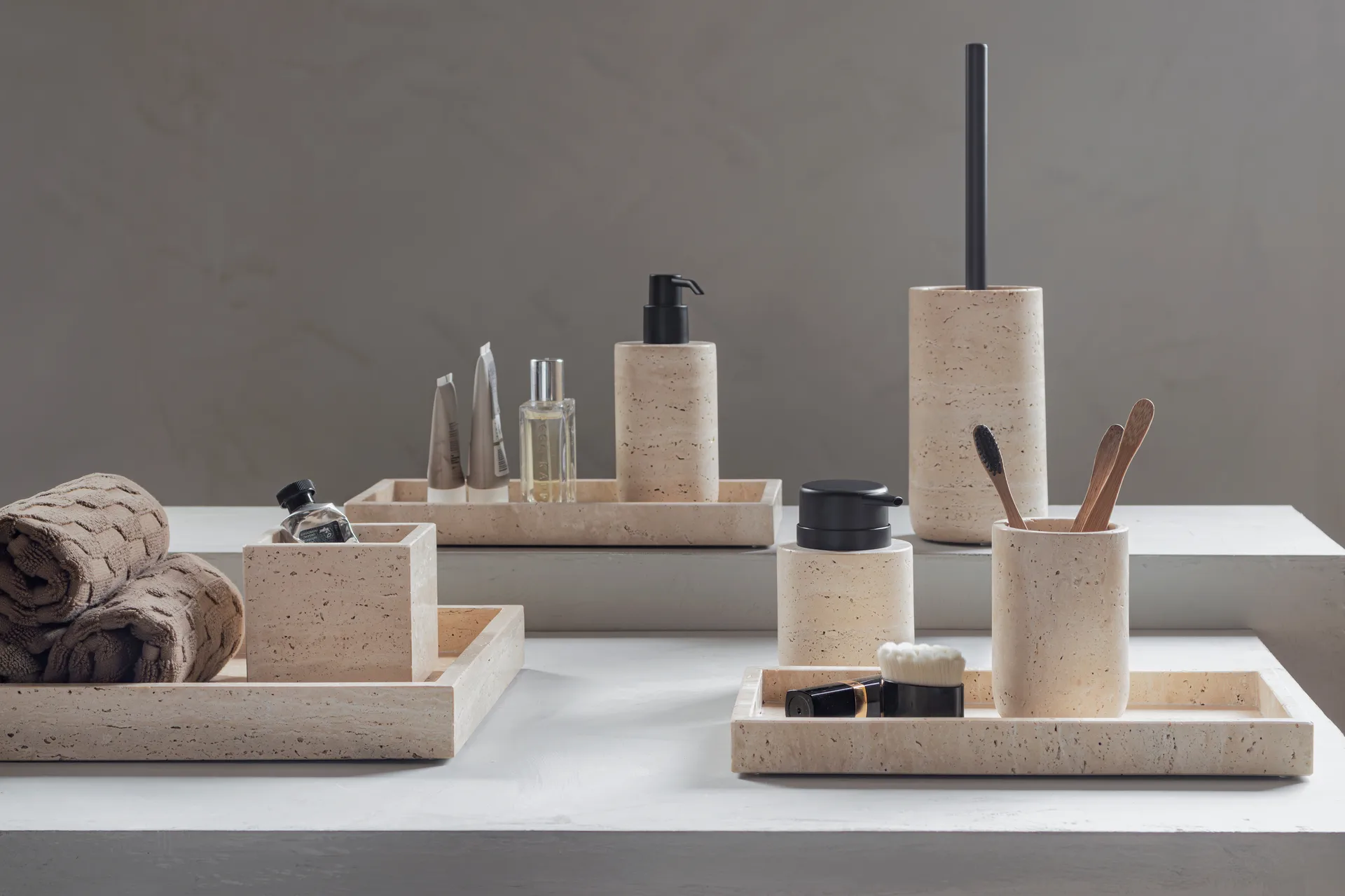 Travertine tvålpump 12,5 cm, Linen Mette Ditmer